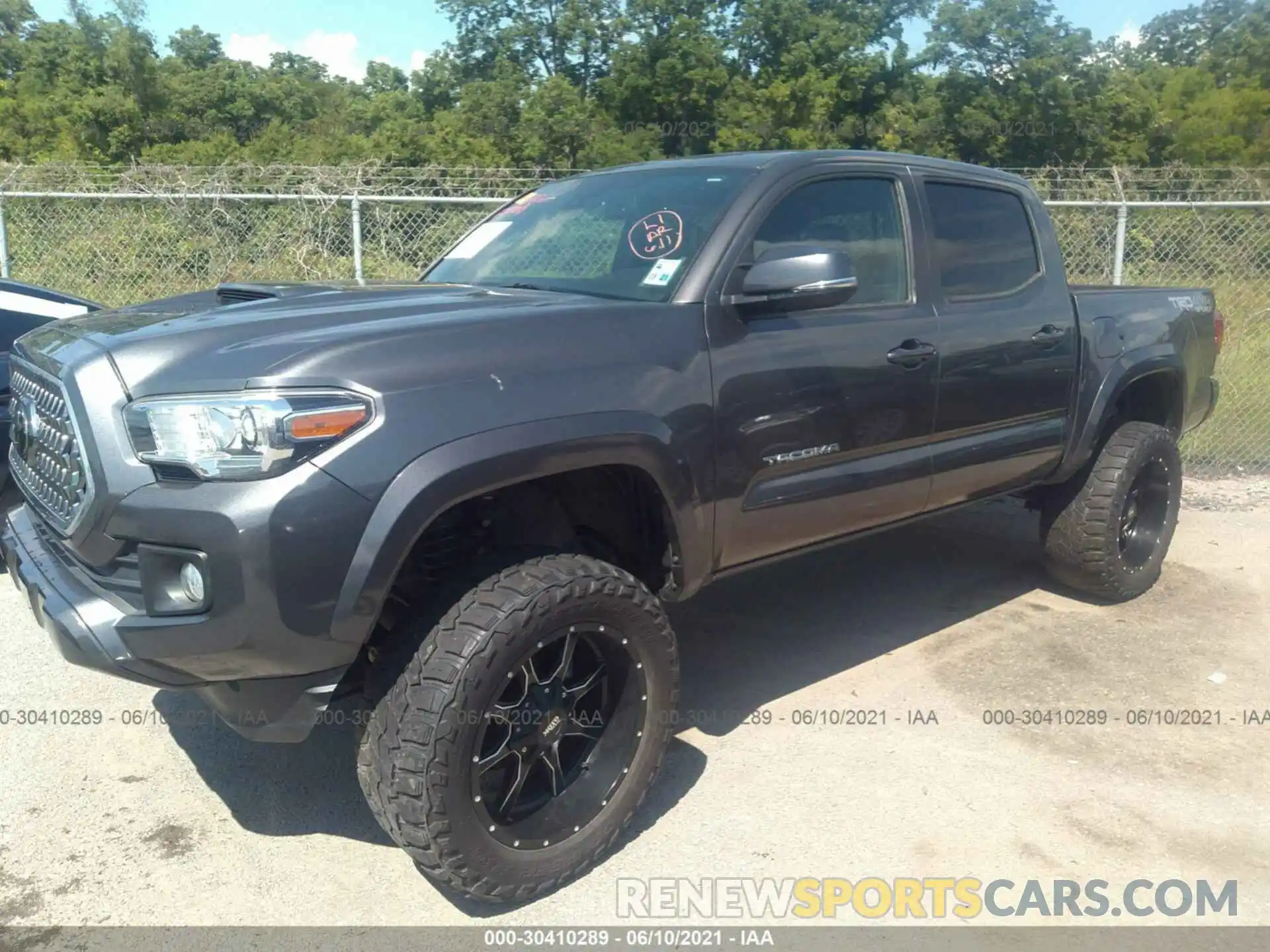 2 Photograph of a damaged car 5TFCZ5AN4KX197114 TOYOTA TACOMA 4WD 2019