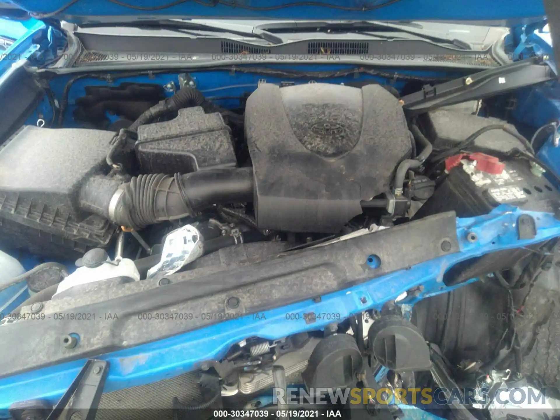 10 Photograph of a damaged car 5TFCZ5AN4KX204076 TOYOTA TACOMA 4WD 2019