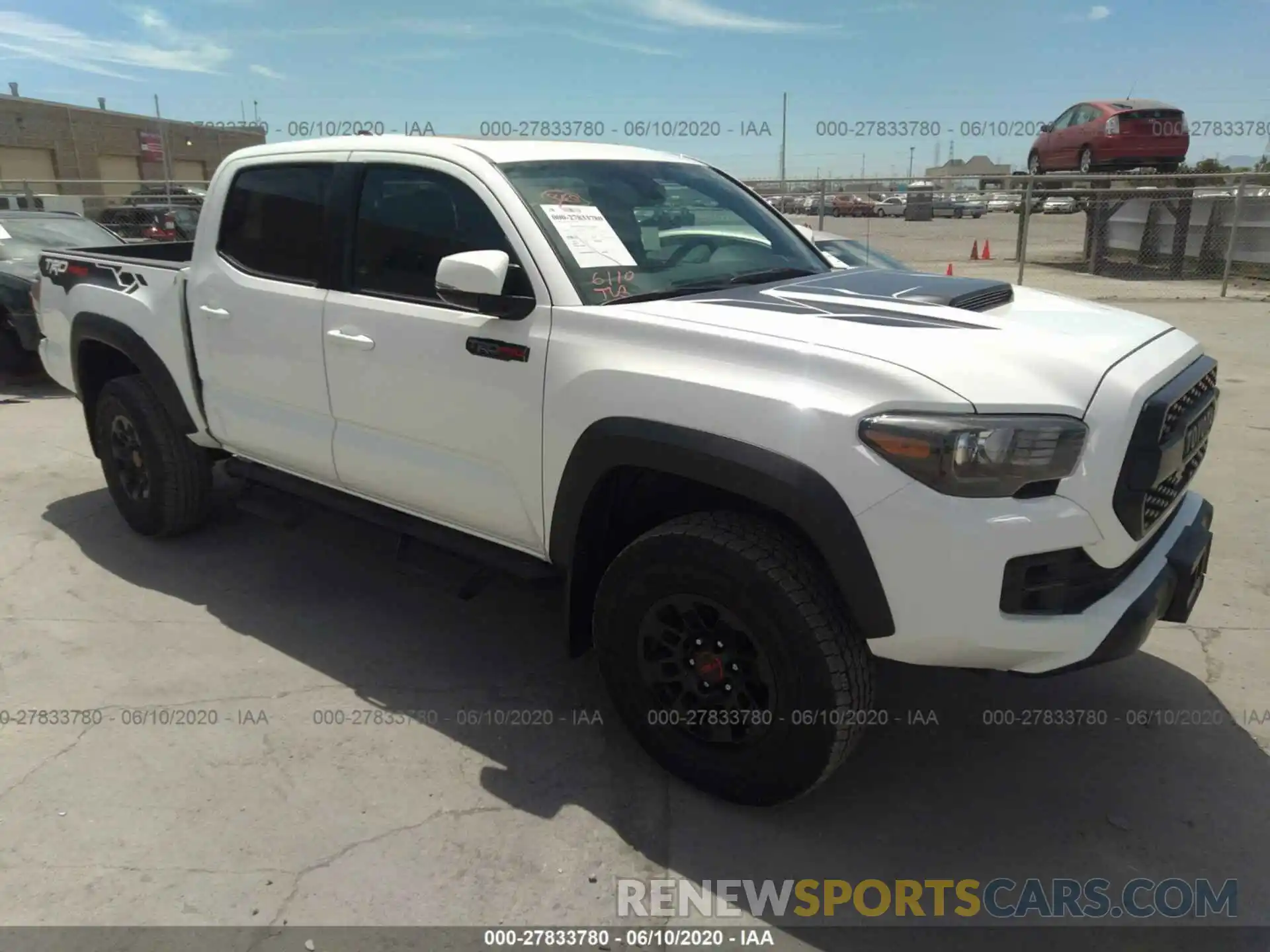 1 Photograph of a damaged car 5TFCZ5AN4KX205356 TOYOTA TACOMA 4WD 2019