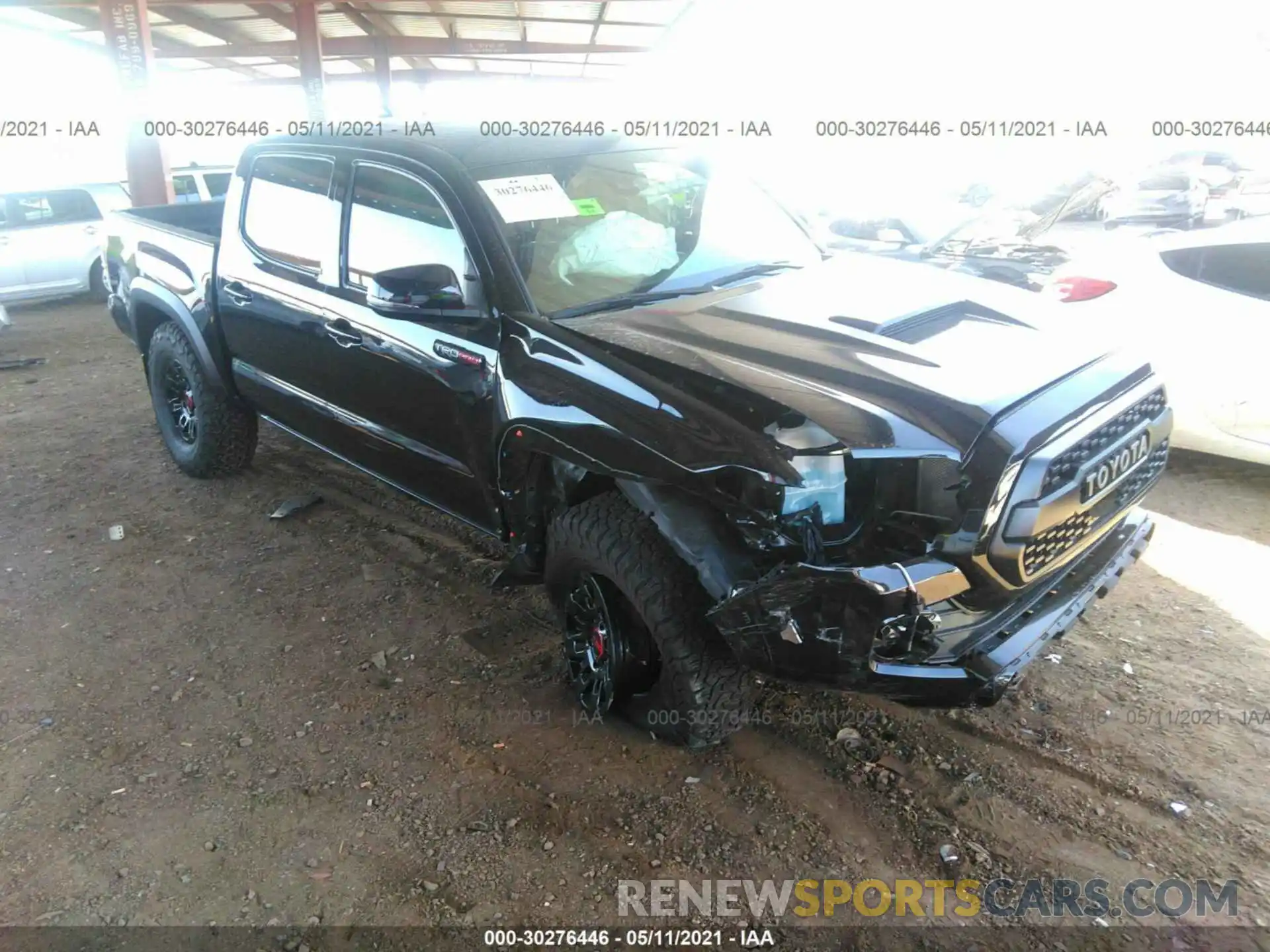 1 Photograph of a damaged car 5TFCZ5AN4KX205776 TOYOTA TACOMA 4WD 2019