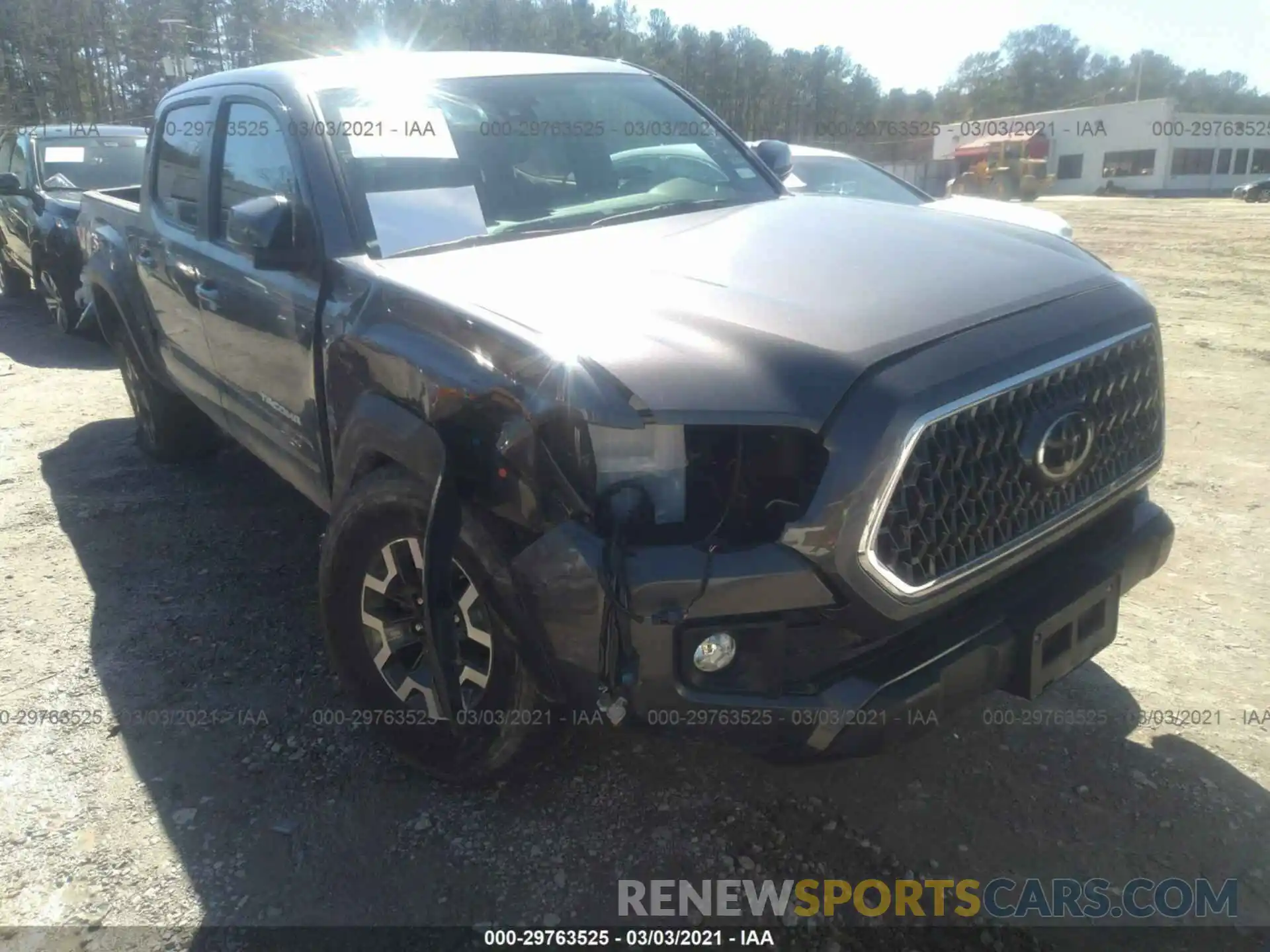 1 Photograph of a damaged car 5TFCZ5AN5KX186297 TOYOTA TACOMA 4WD 2019