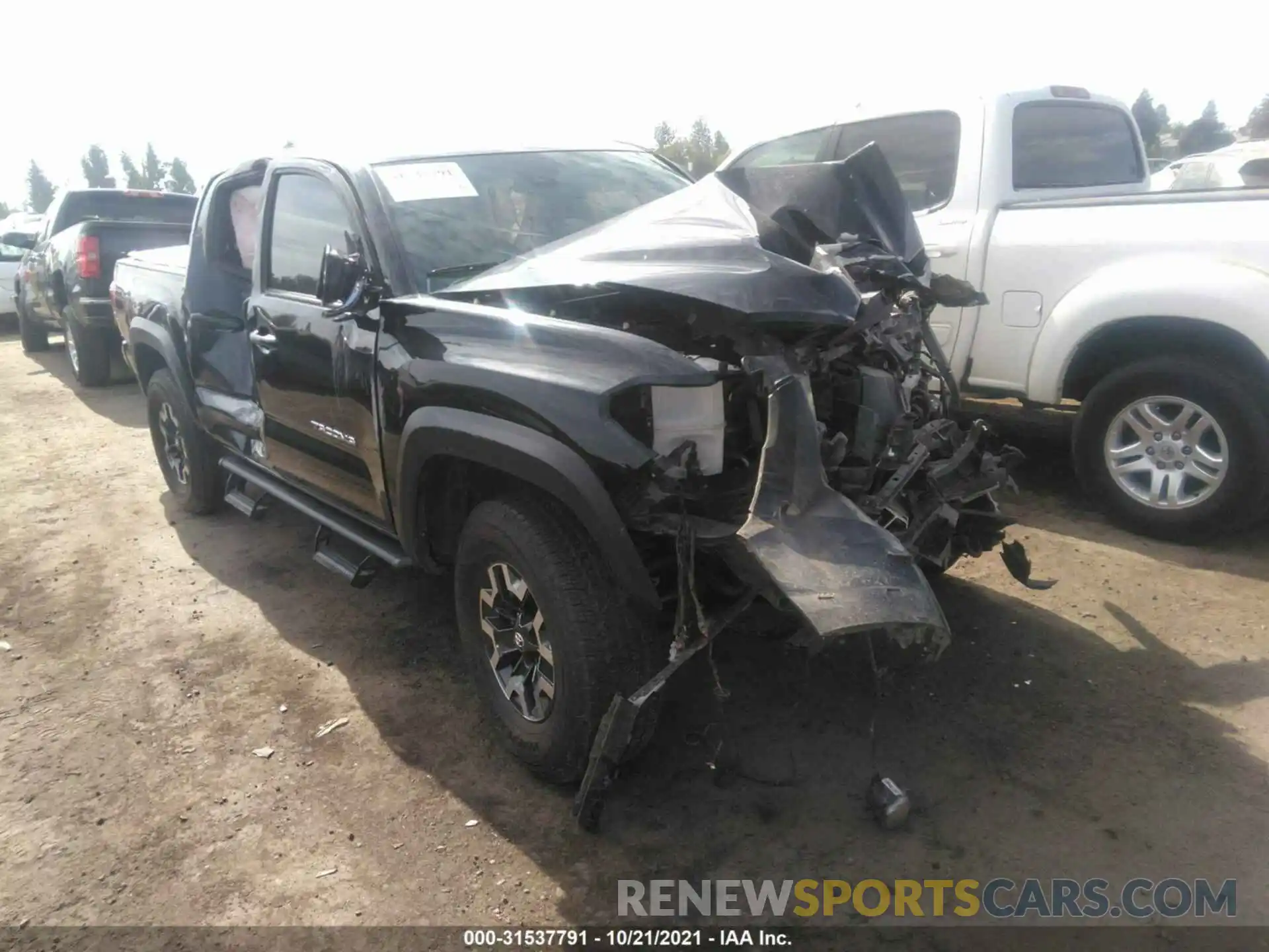 1 Photograph of a damaged car 5TFCZ5AN5KX207777 TOYOTA TACOMA 4WD 2019