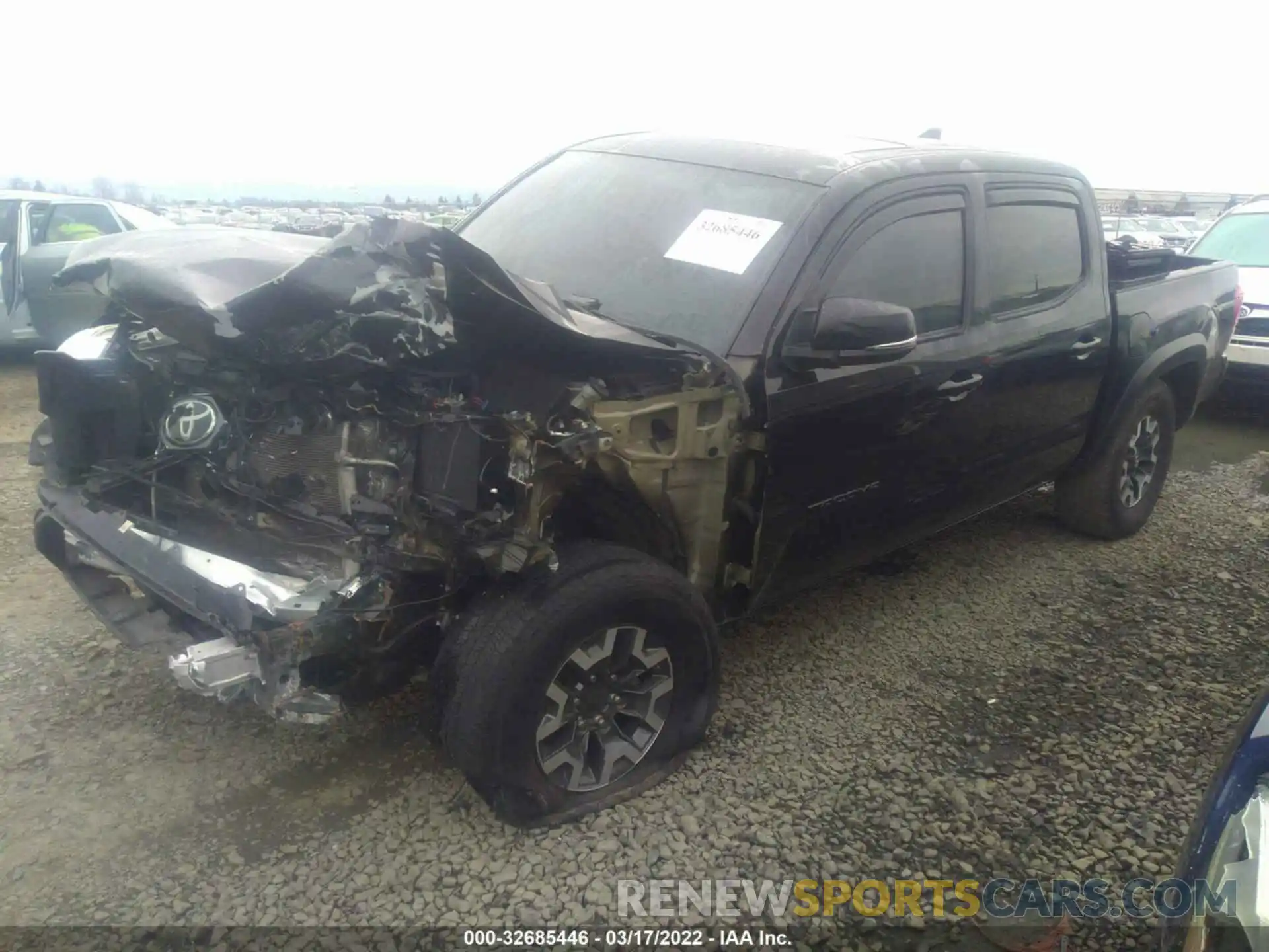 2 Photograph of a damaged car 5TFCZ5AN5KX208444 TOYOTA TACOMA 4WD 2019