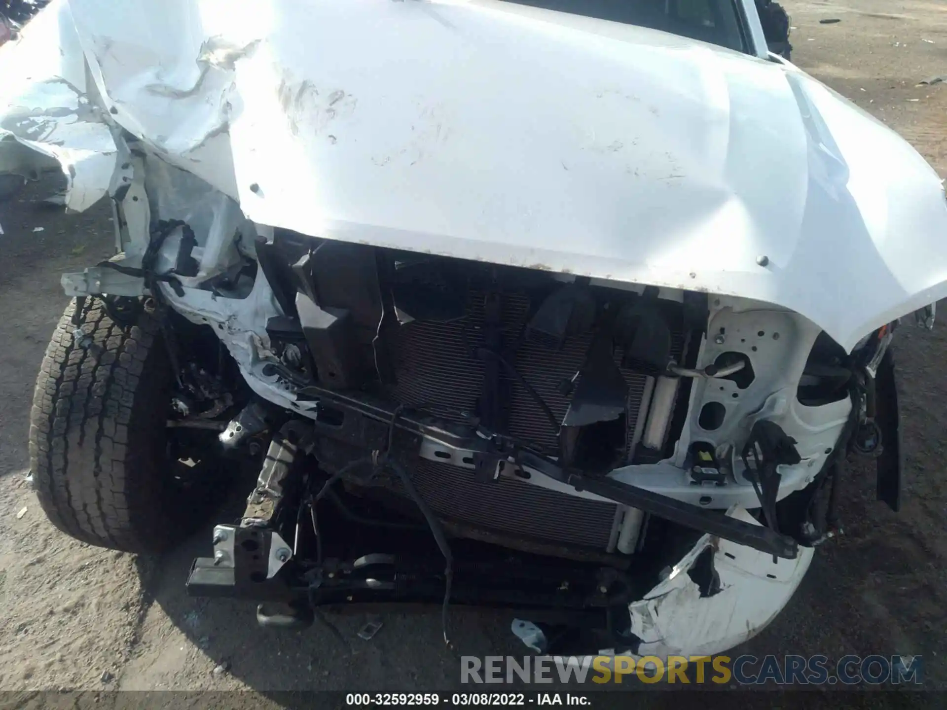 10 Photograph of a damaged car 5TFCZ5AN5KX210209 TOYOTA TACOMA 4WD 2019