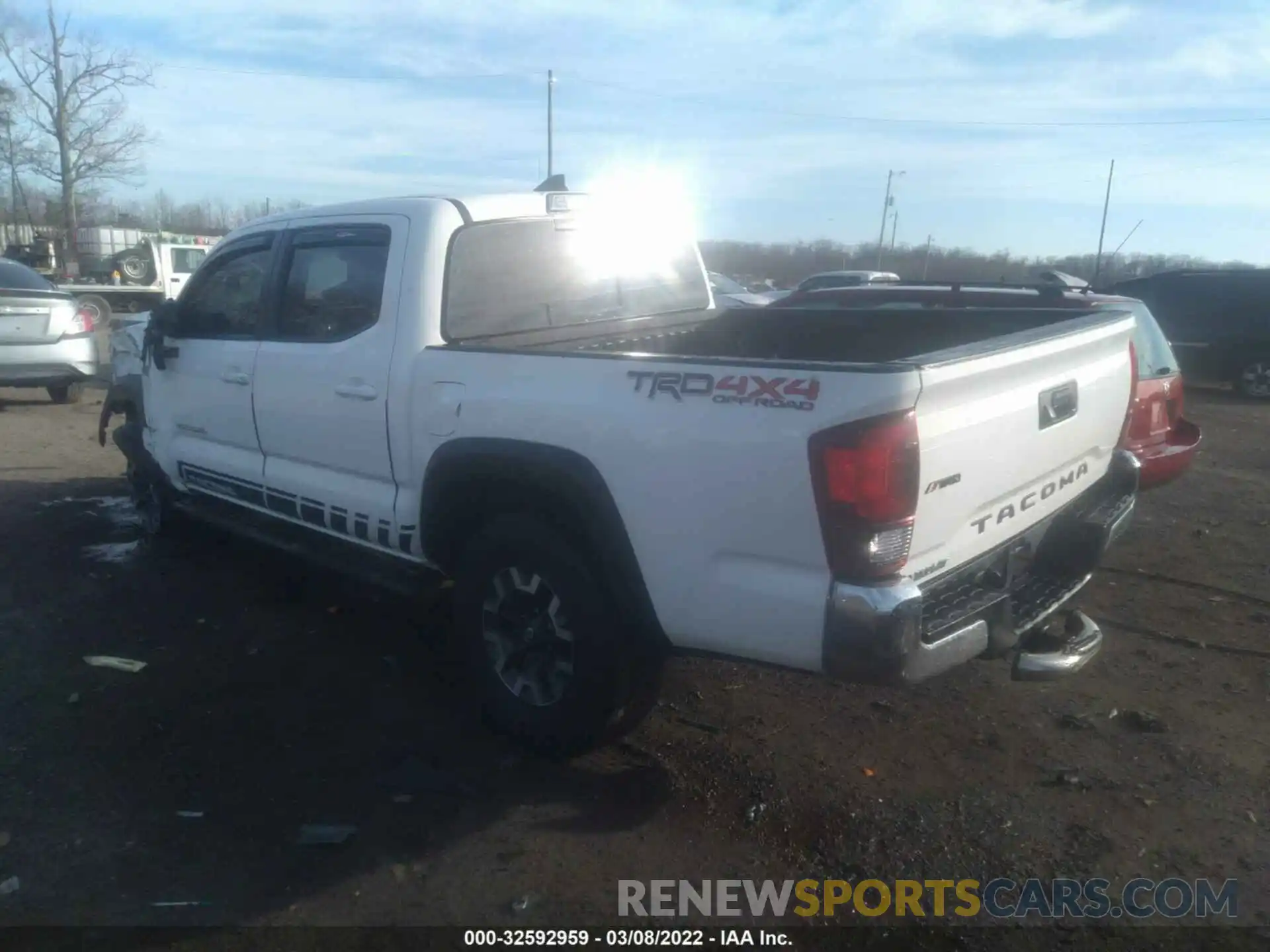 3 Photograph of a damaged car 5TFCZ5AN5KX210209 TOYOTA TACOMA 4WD 2019