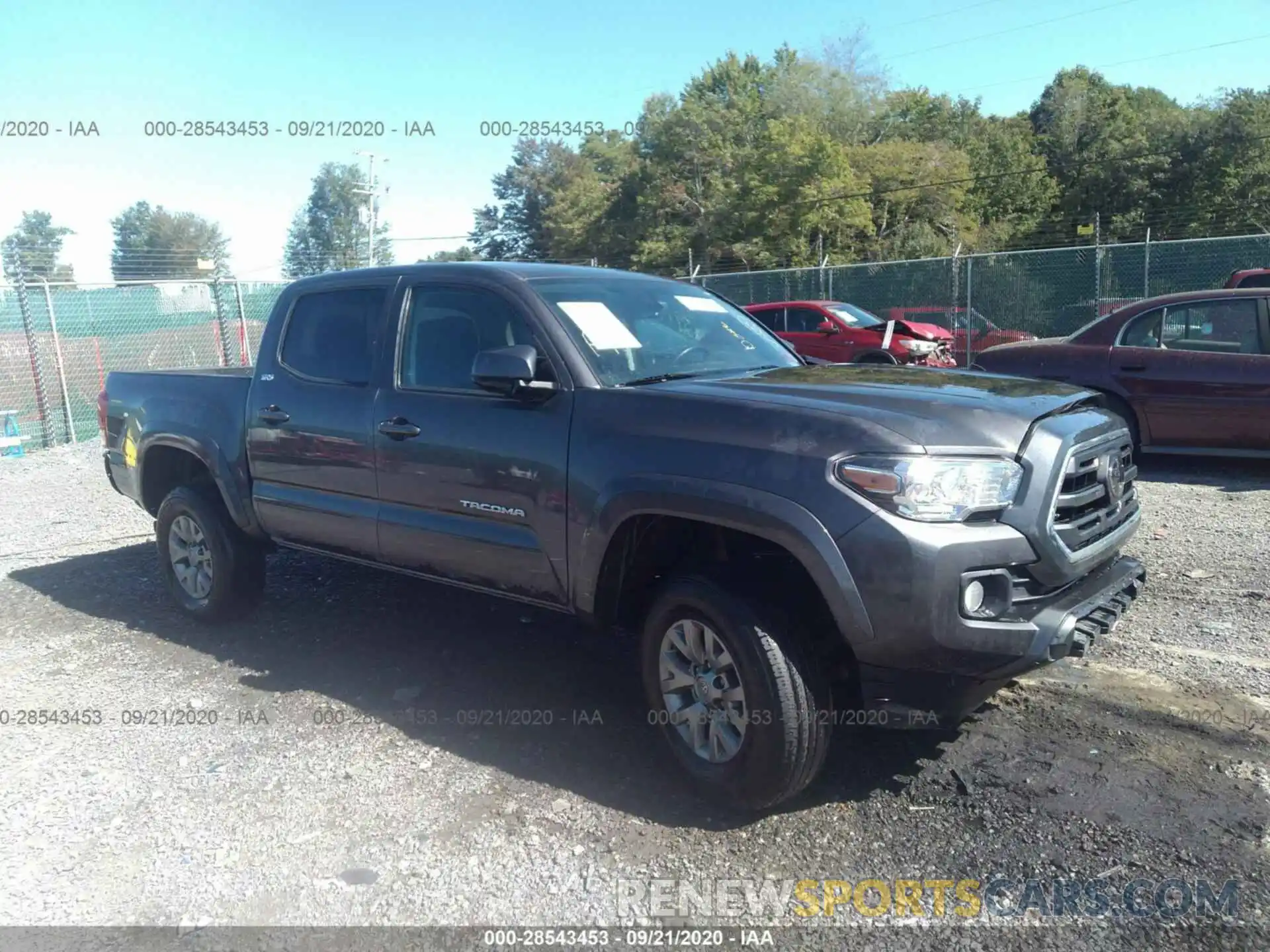 1 Photograph of a damaged car 5TFCZ5AN6KX173896 TOYOTA TACOMA 4WD 2019