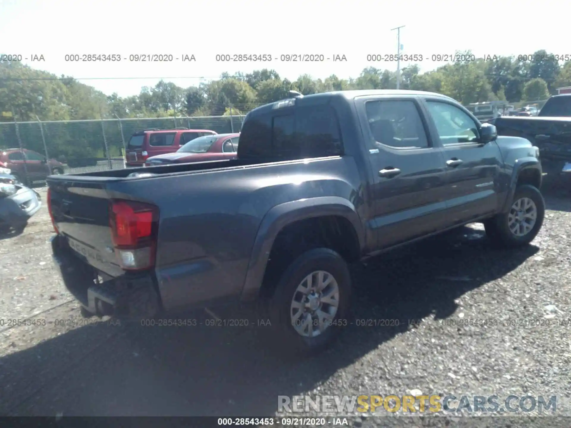 4 Photograph of a damaged car 5TFCZ5AN6KX173896 TOYOTA TACOMA 4WD 2019