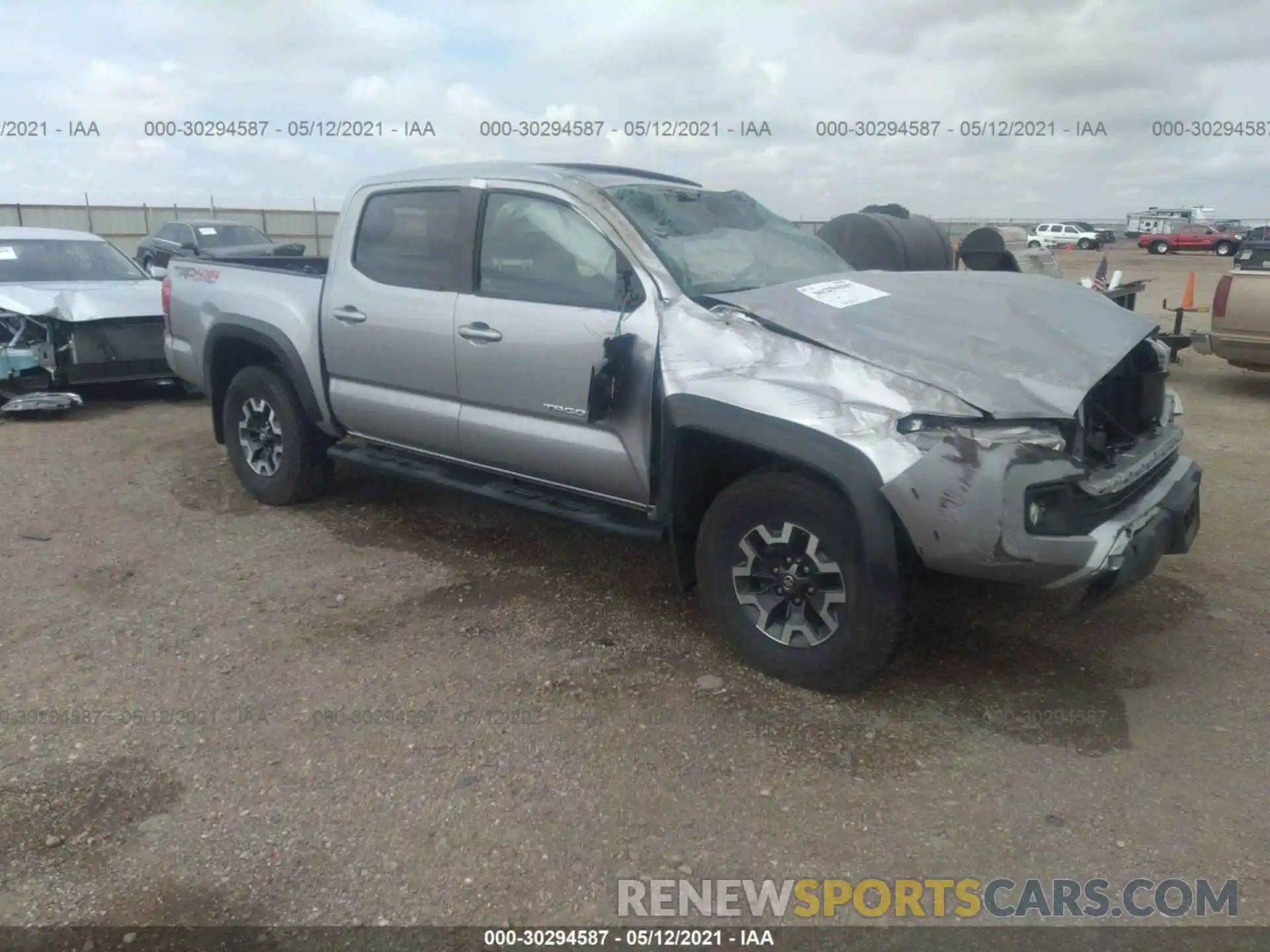 1 Photograph of a damaged car 5TFCZ5AN6KX179908 TOYOTA TACOMA 4WD 2019