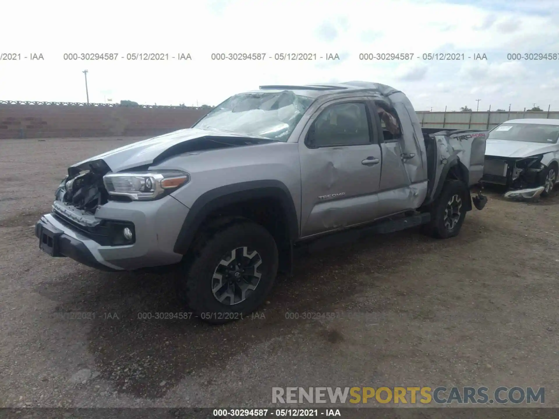 6 Photograph of a damaged car 5TFCZ5AN6KX179908 TOYOTA TACOMA 4WD 2019