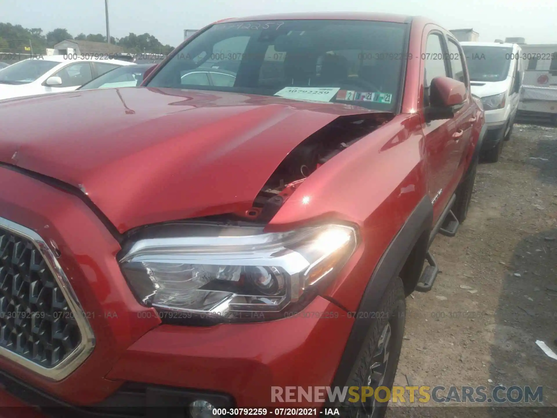 6 Photograph of a damaged car 5TFCZ5AN6KX182646 TOYOTA TACOMA 4WD 2019