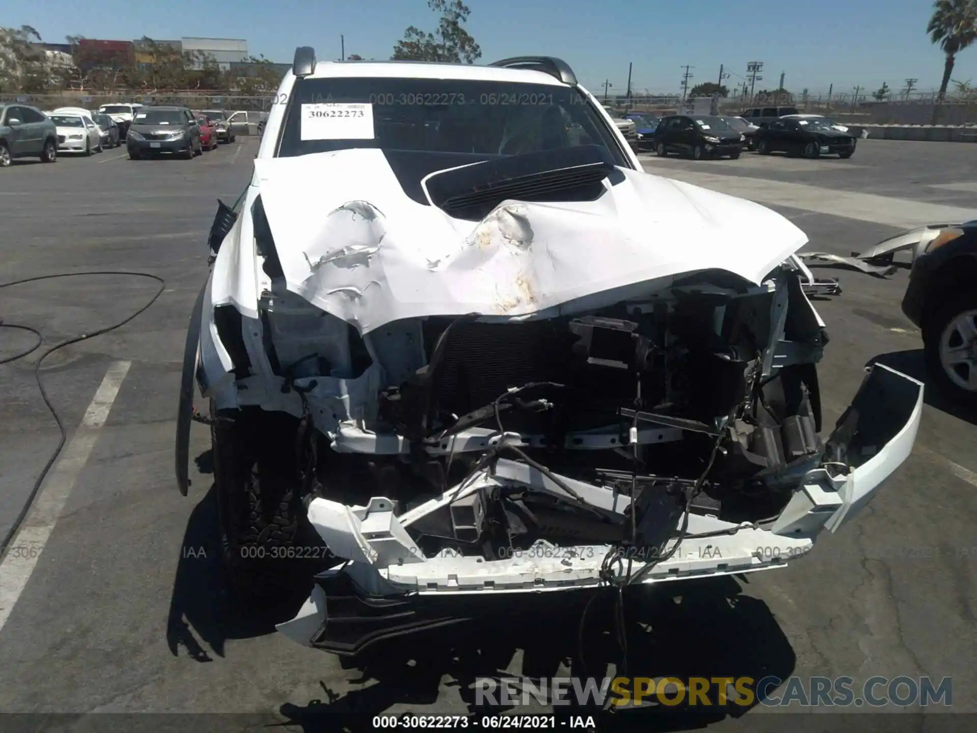 6 Photograph of a damaged car 5TFCZ5AN6KX186860 TOYOTA TACOMA 4WD 2019