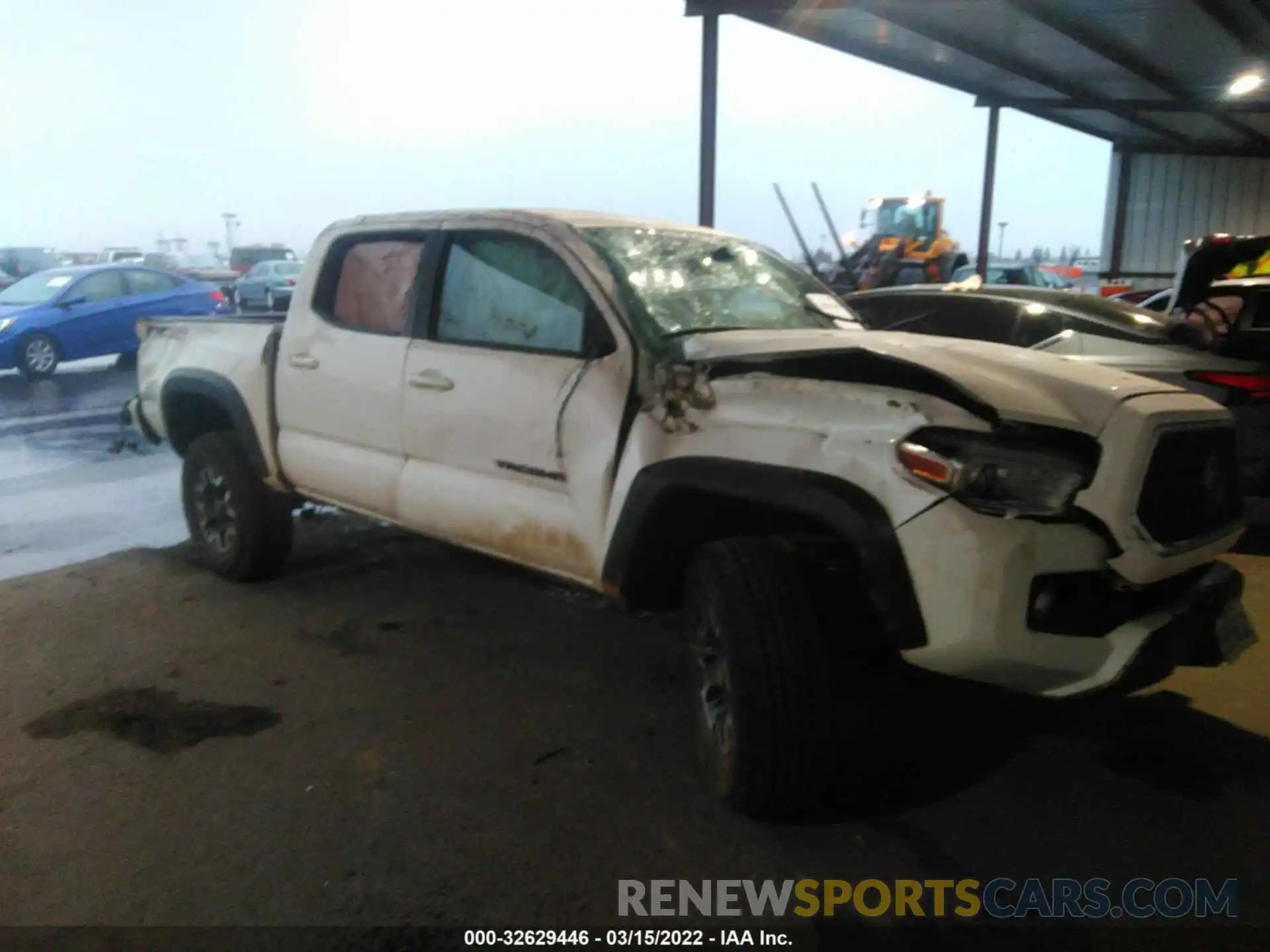 1 Photograph of a damaged car 5TFCZ5AN6KX188575 TOYOTA TACOMA 4WD 2019