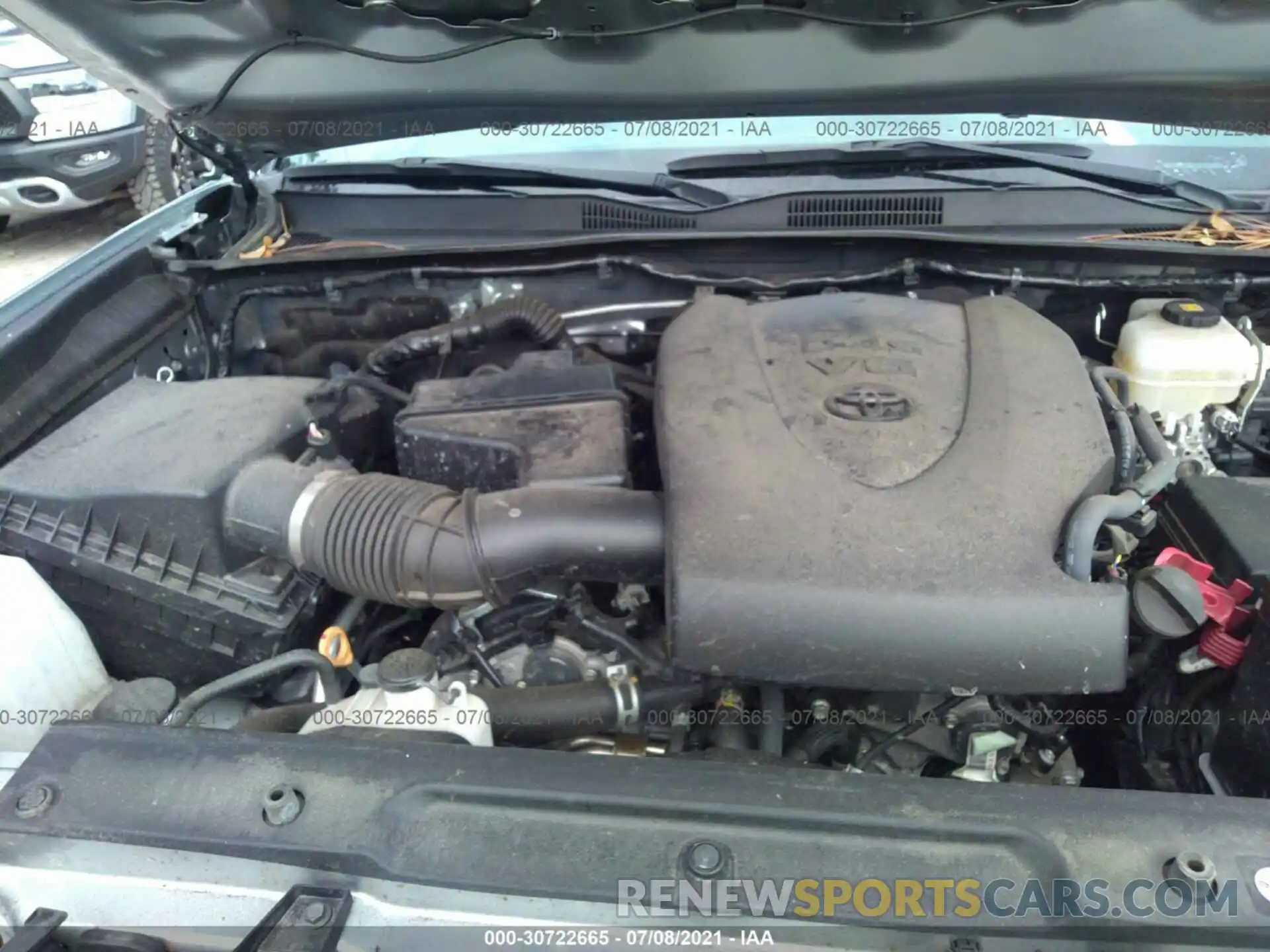 10 Photograph of a damaged car 5TFCZ5AN6KX191749 TOYOTA TACOMA 4WD 2019