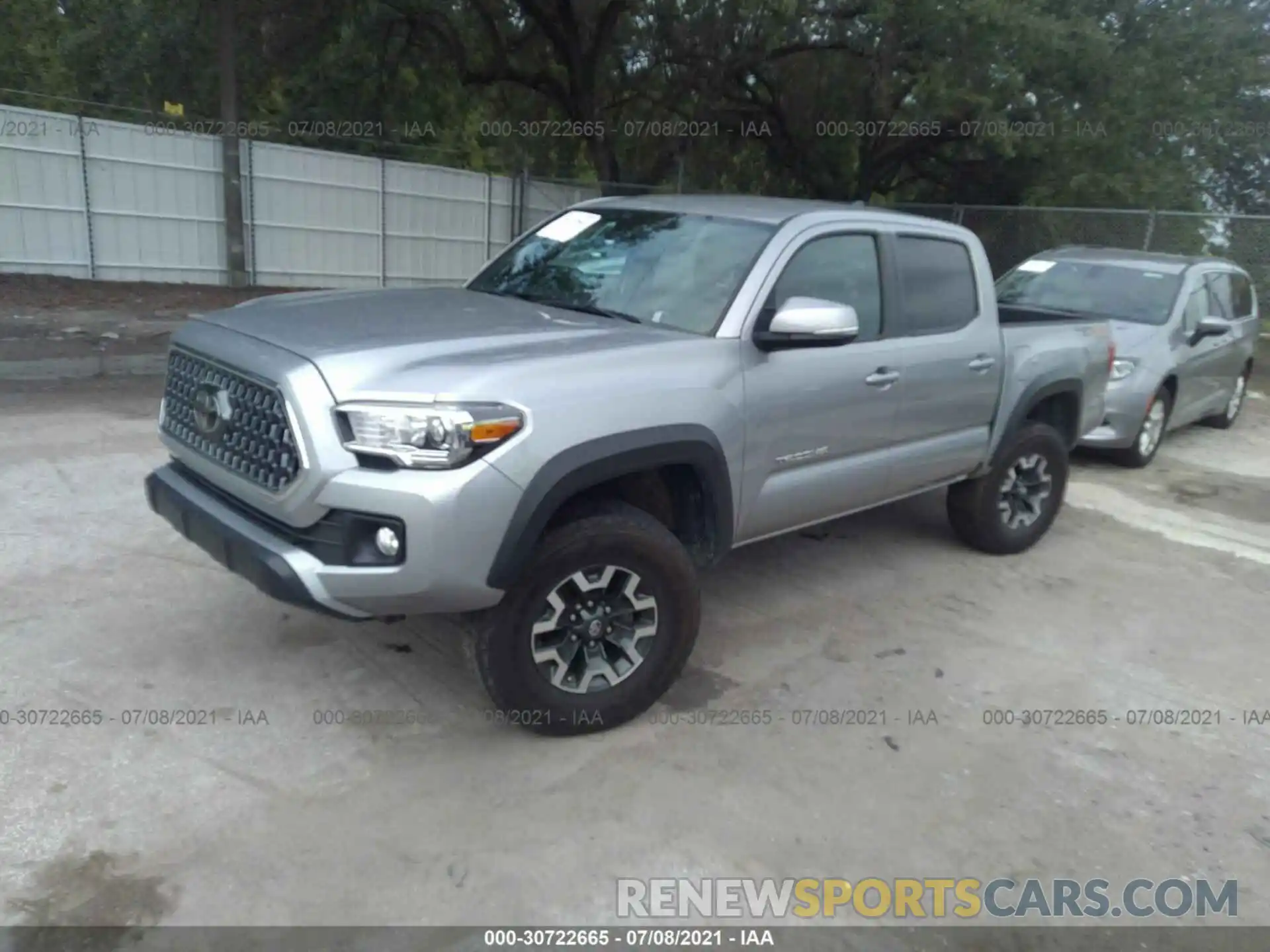 2 Photograph of a damaged car 5TFCZ5AN6KX191749 TOYOTA TACOMA 4WD 2019