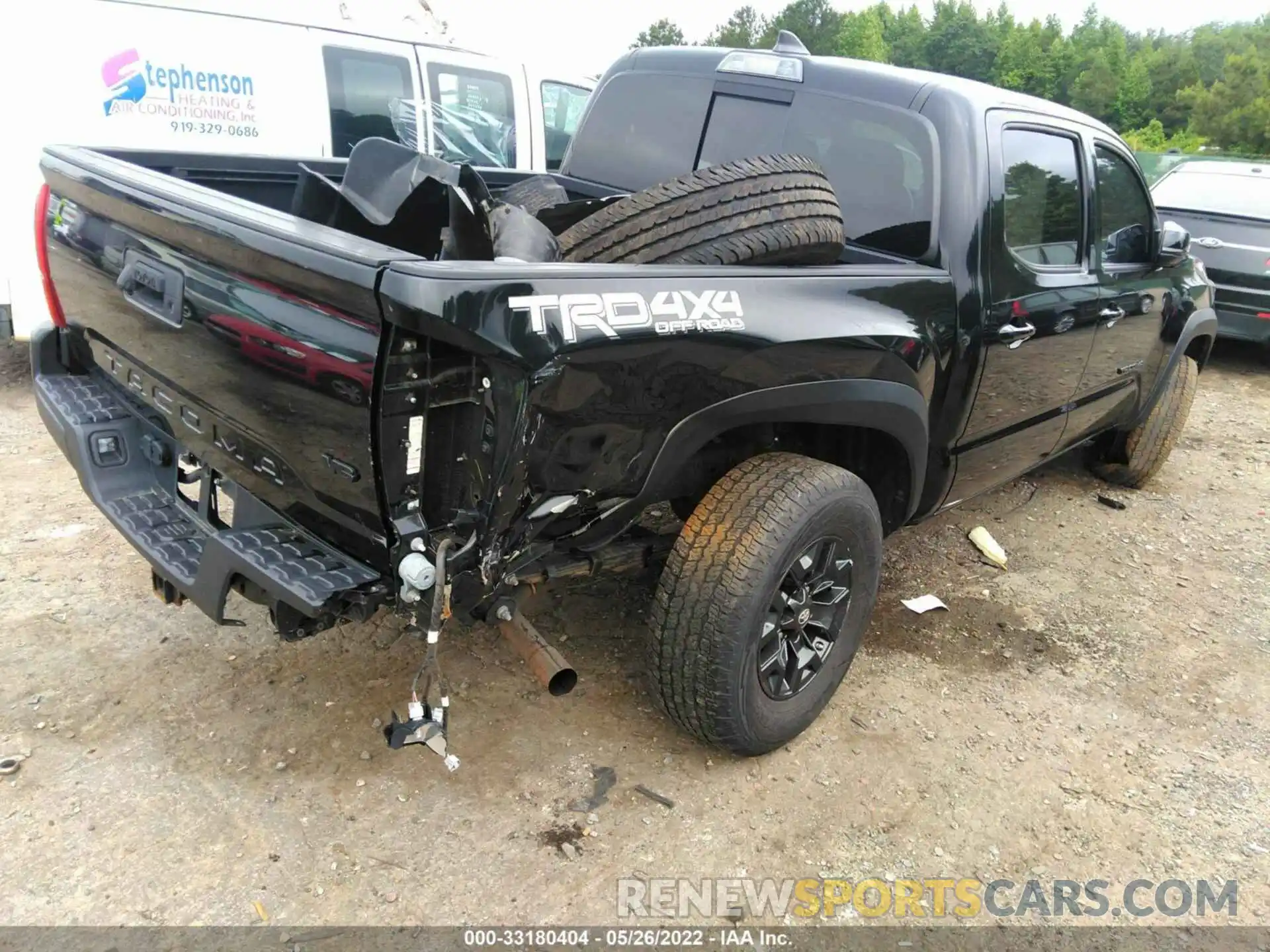 4 Фотография поврежденного автомобиля 5TFCZ5AN6KX192044 TOYOTA TACOMA 4WD 2019