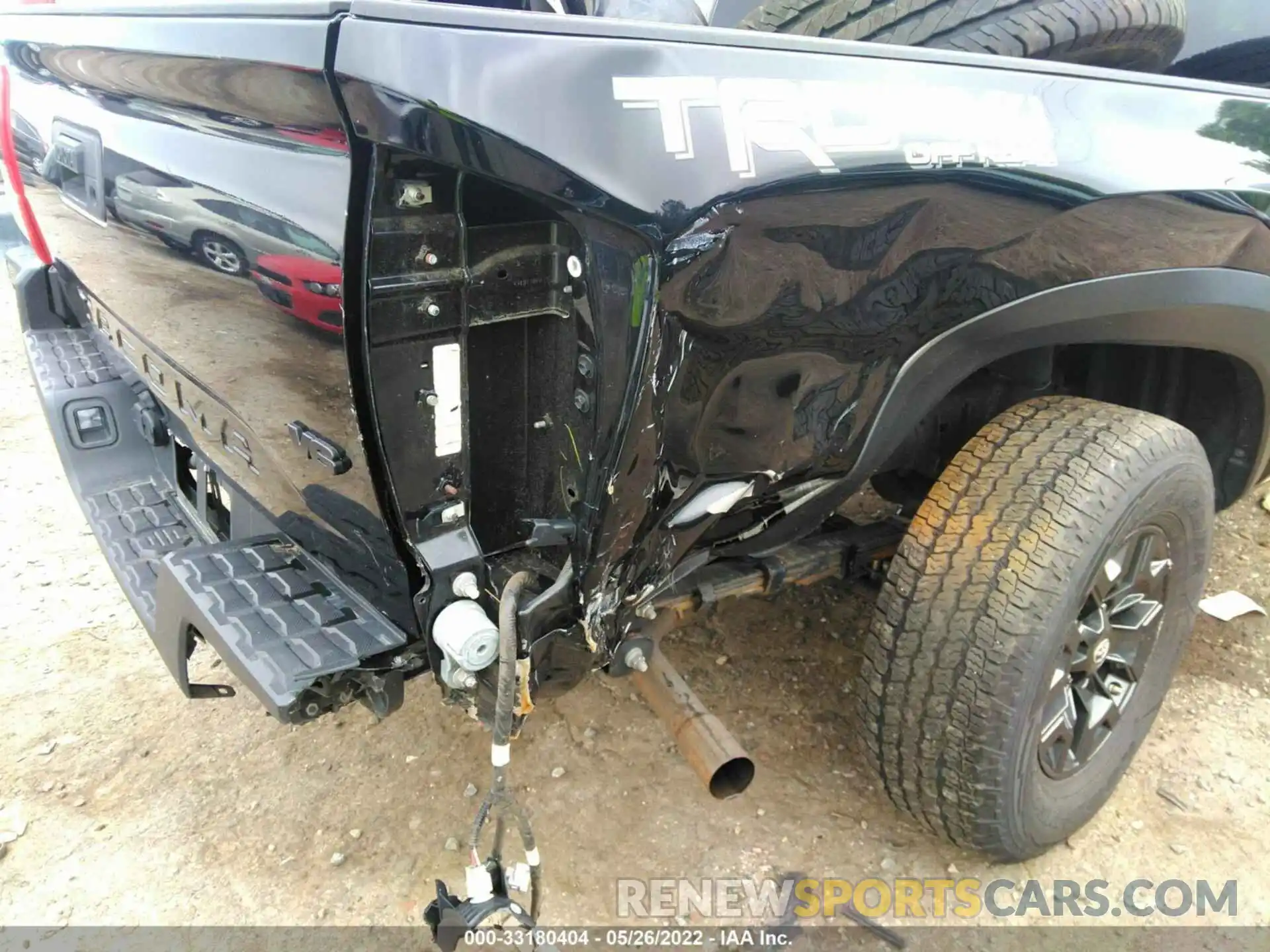 6 Photograph of a damaged car 5TFCZ5AN6KX192044 TOYOTA TACOMA 4WD 2019