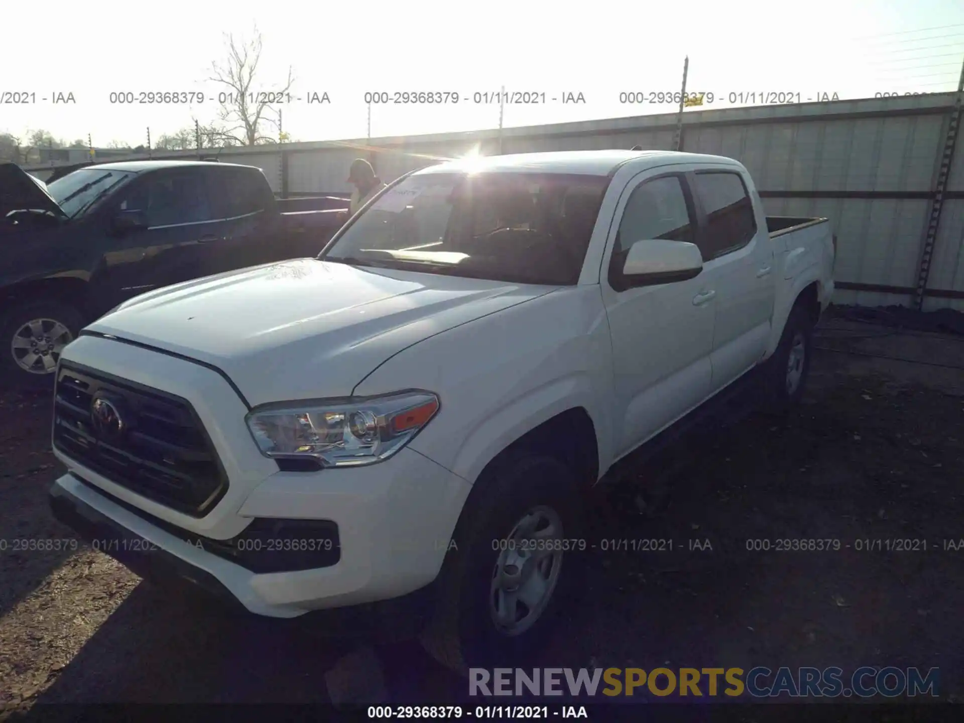 2 Photograph of a damaged car 5TFCZ5AN6KX198961 TOYOTA TACOMA 4WD 2019