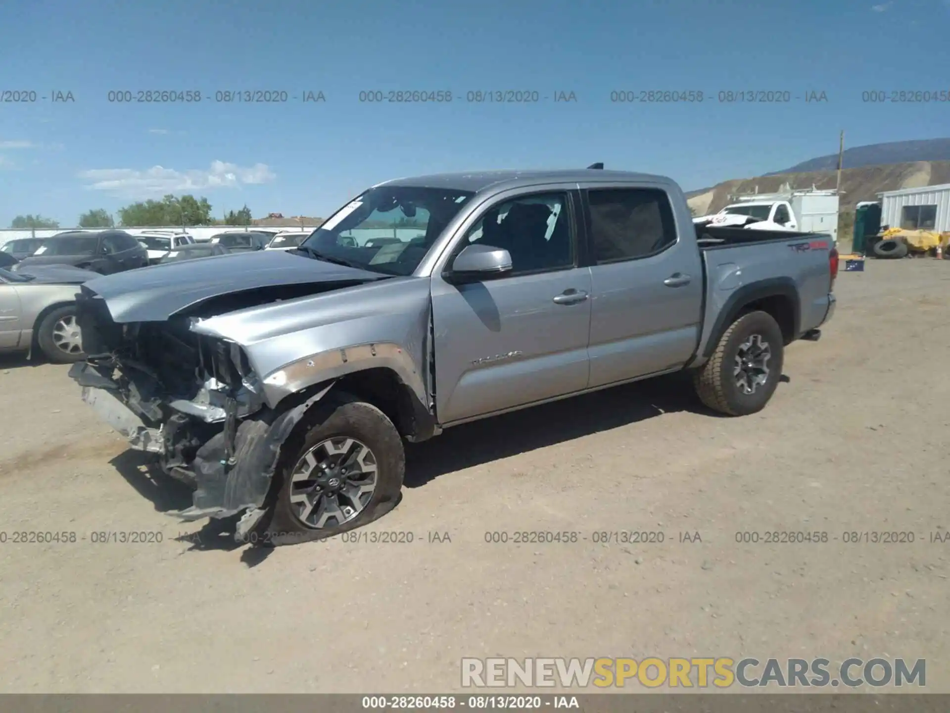 2 Фотография поврежденного автомобиля 5TFCZ5AN7KX167413 TOYOTA TACOMA 4WD 2019