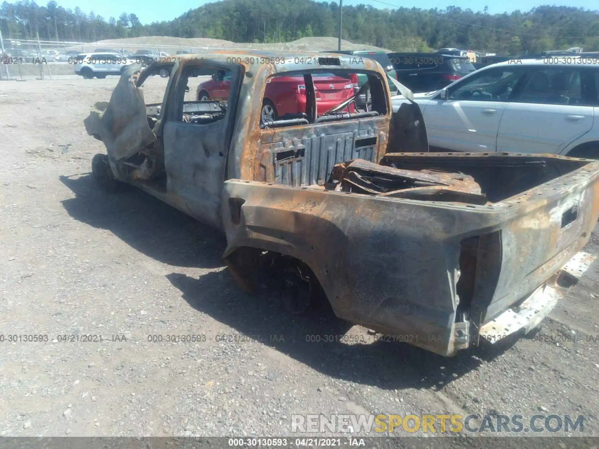 3 Photograph of a damaged car 5TFCZ5AN7KX172398 TOYOTA TACOMA 4WD 2019