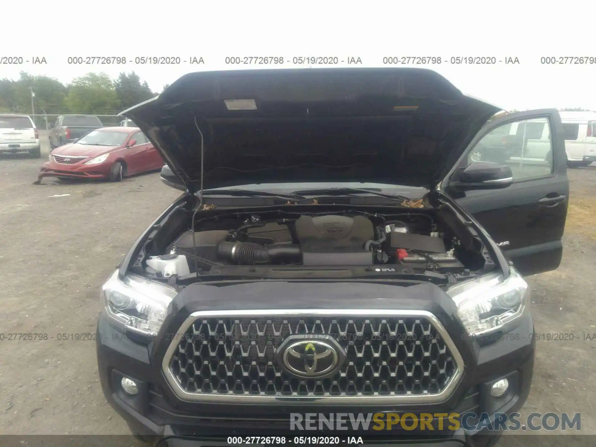 10 Photograph of a damaged car 5TFCZ5AN7KX184003 TOYOTA TACOMA 4WD 2019