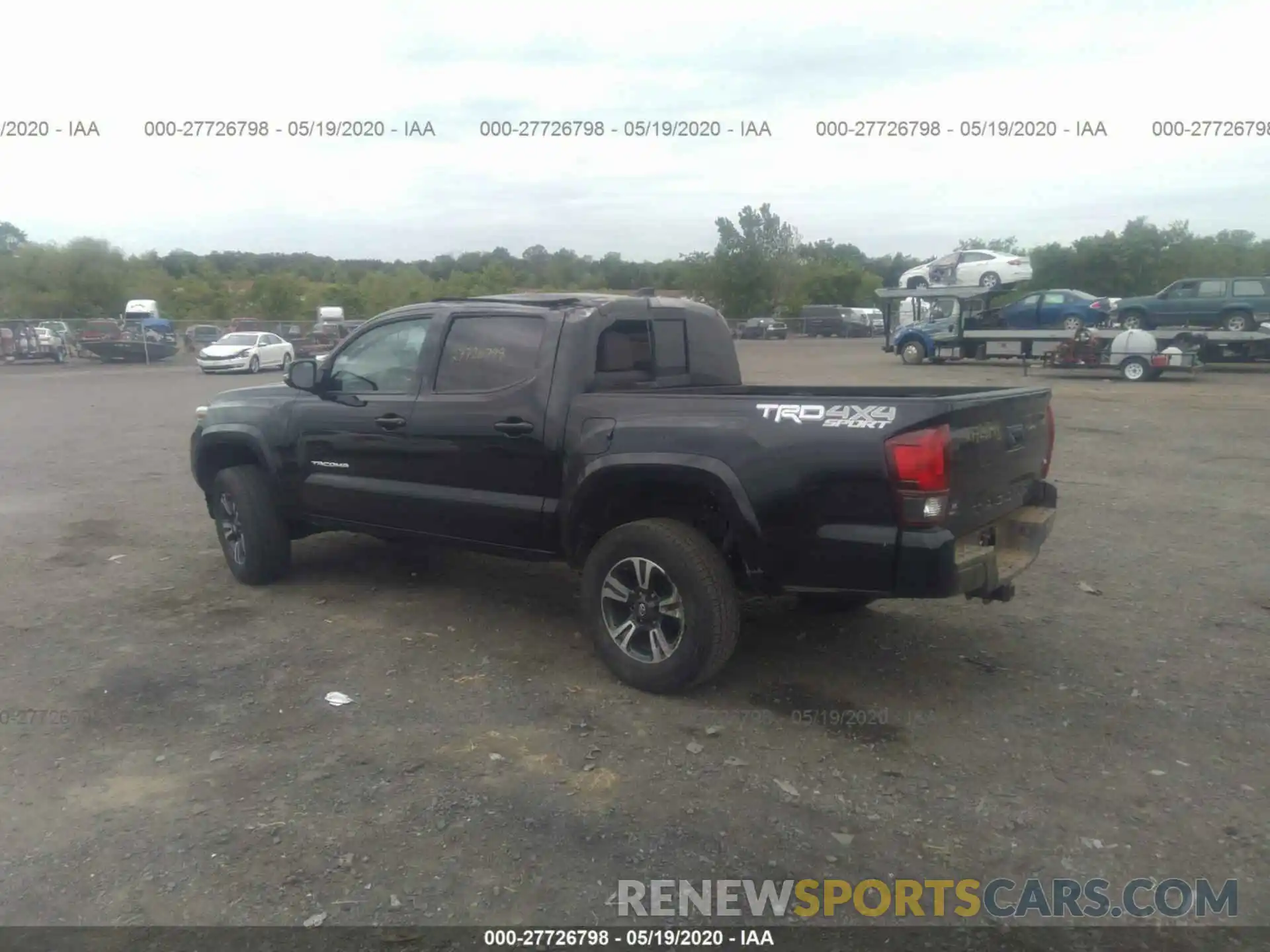 3 Фотография поврежденного автомобиля 5TFCZ5AN7KX184003 TOYOTA TACOMA 4WD 2019