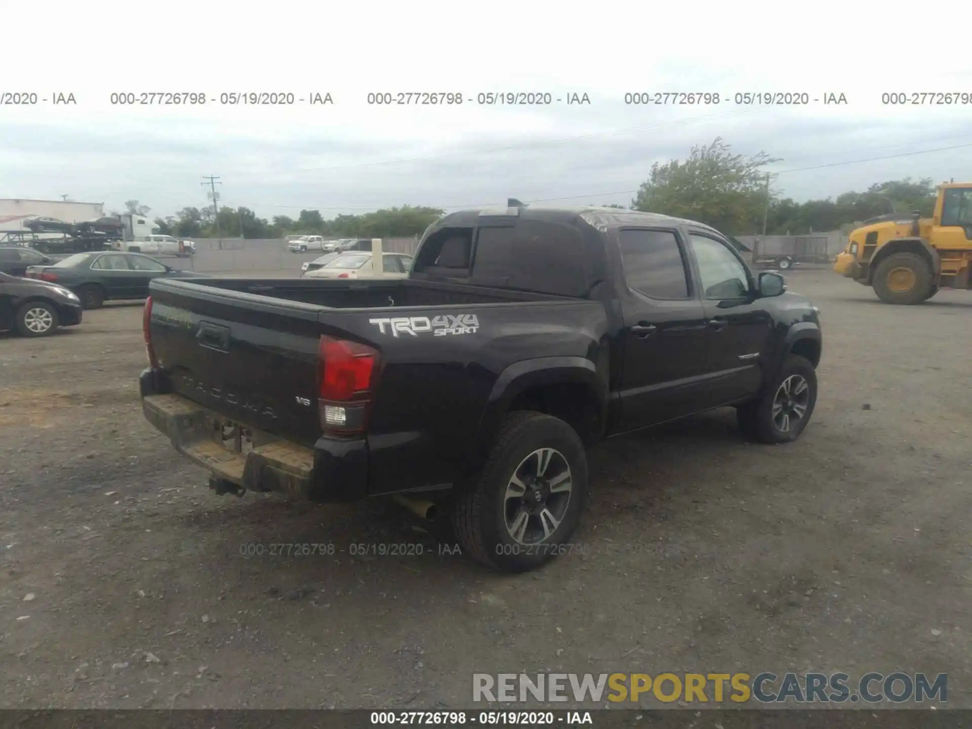 4 Фотография поврежденного автомобиля 5TFCZ5AN7KX184003 TOYOTA TACOMA 4WD 2019