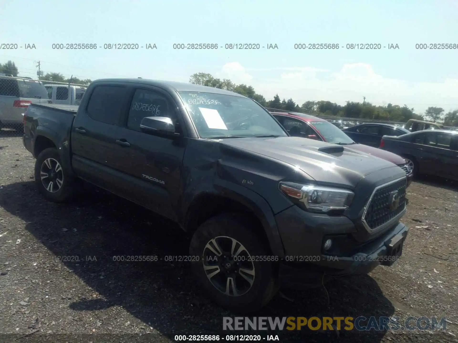 1 Photograph of a damaged car 5TFCZ5AN7KX188844 TOYOTA TACOMA 4WD 2019