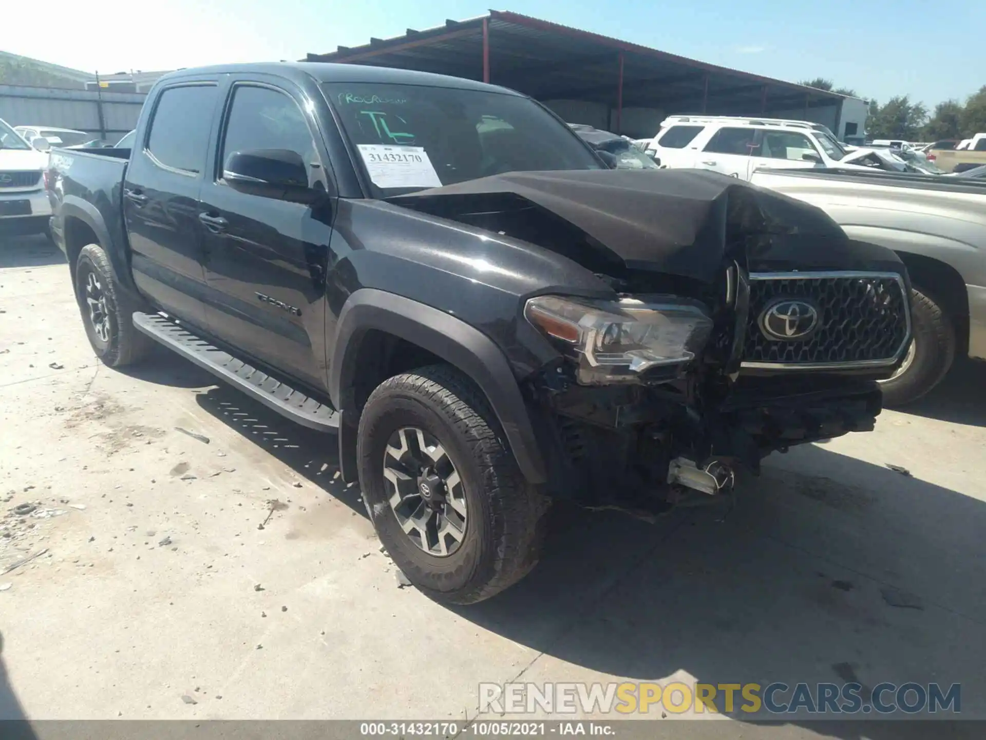 1 Photograph of a damaged car 5TFCZ5AN7KX196247 TOYOTA TACOMA 4WD 2019