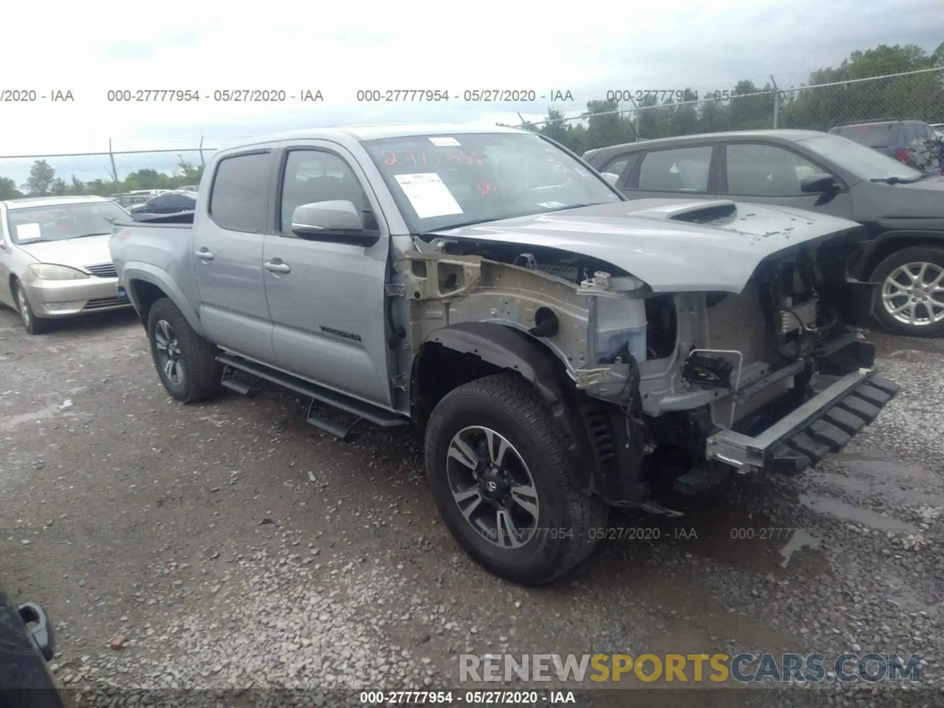 1 Photograph of a damaged car 5TFCZ5AN7KX199598 TOYOTA TACOMA 4WD 2019