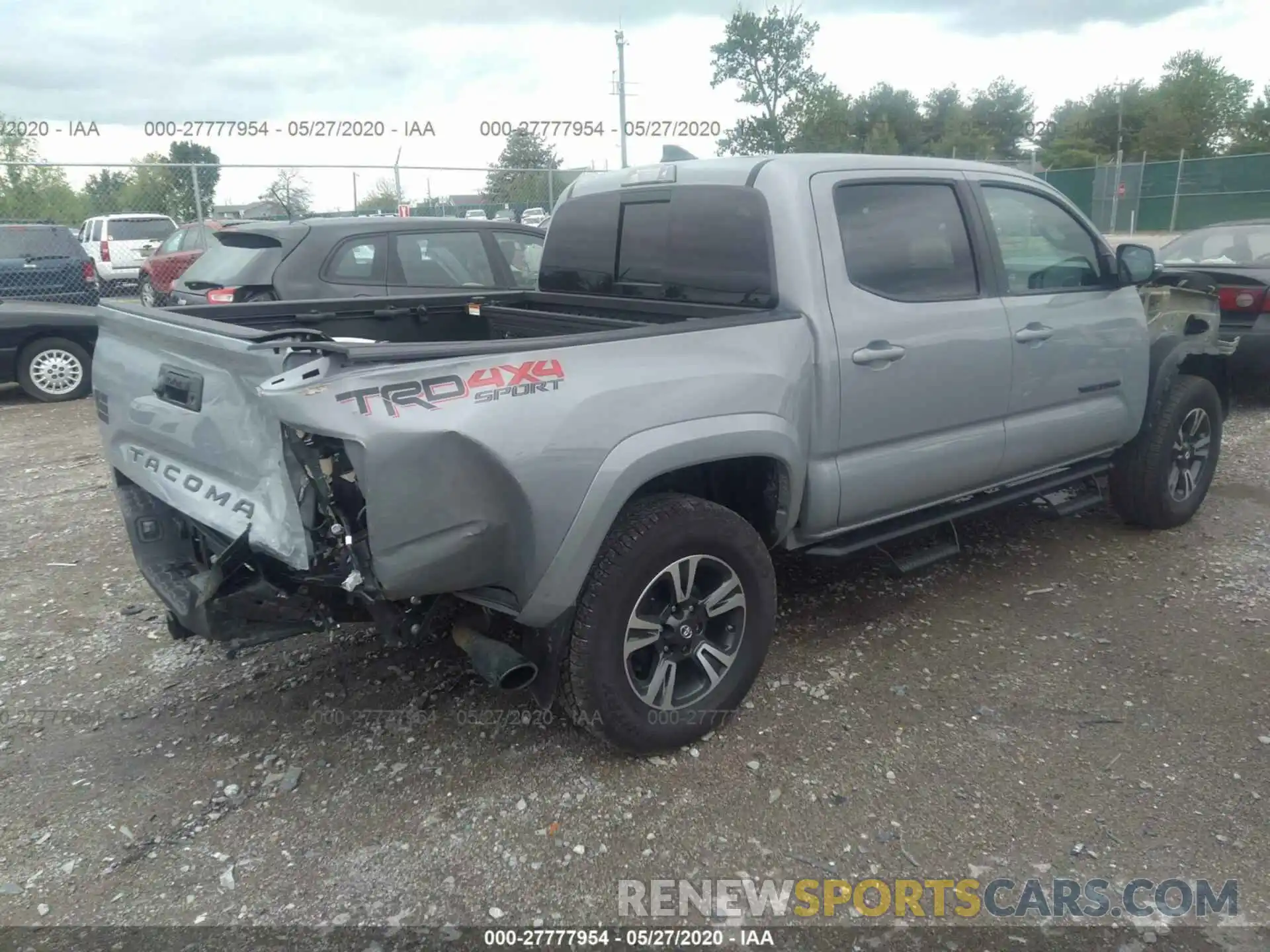 4 Photograph of a damaged car 5TFCZ5AN7KX199598 TOYOTA TACOMA 4WD 2019