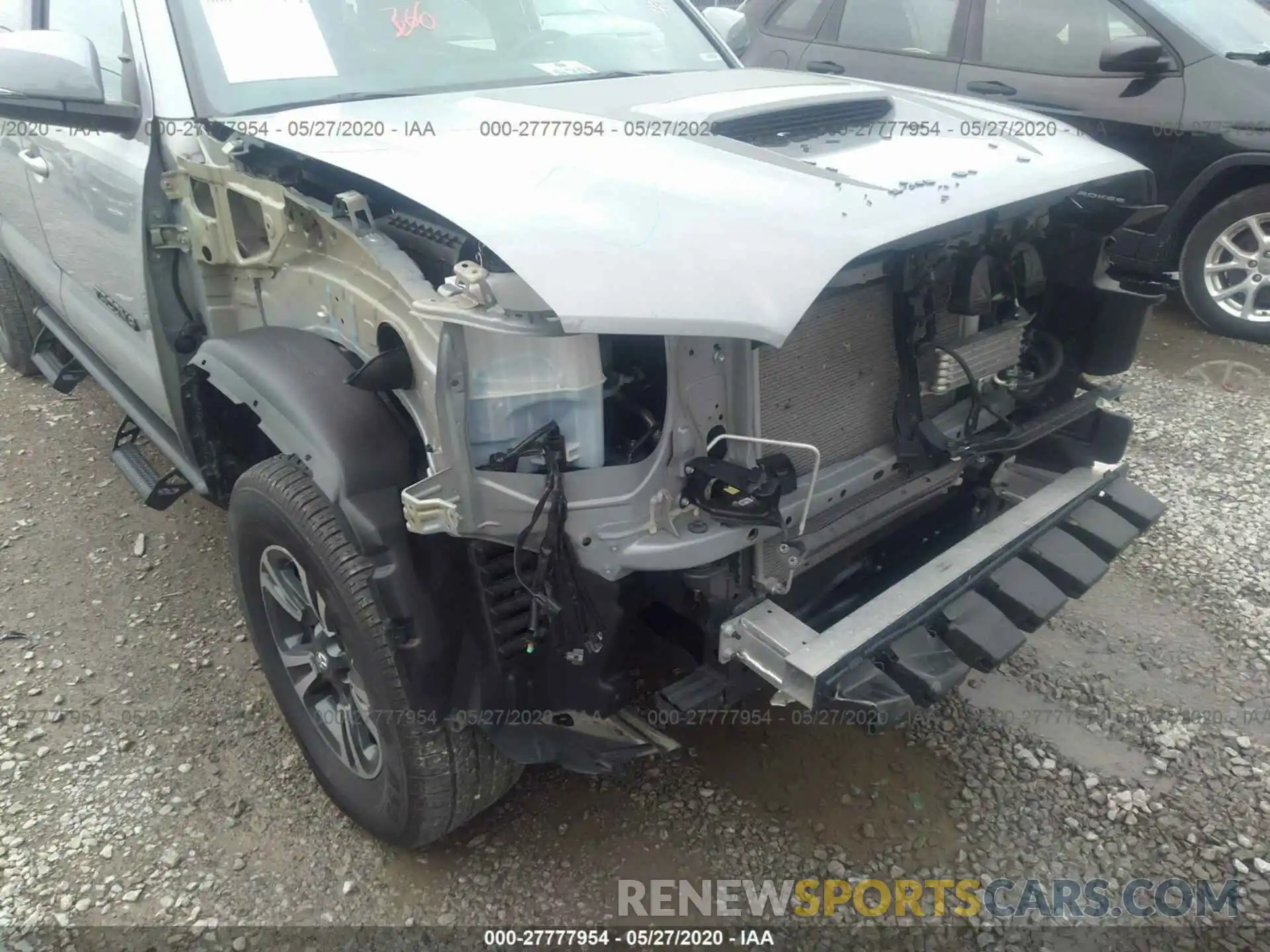 6 Photograph of a damaged car 5TFCZ5AN7KX199598 TOYOTA TACOMA 4WD 2019