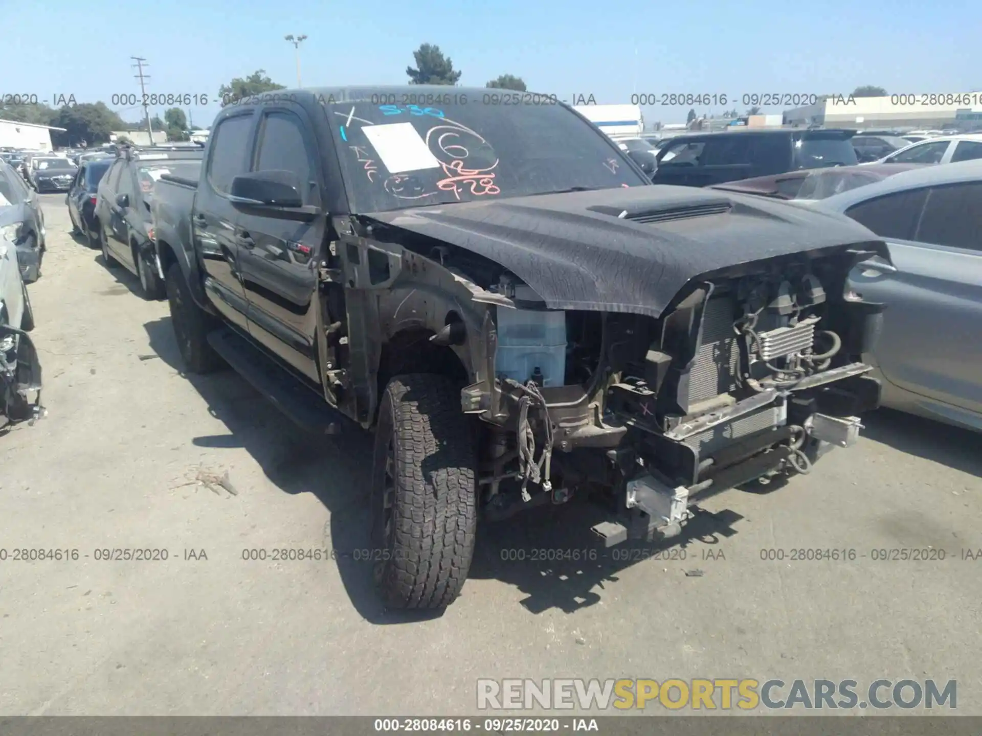 1 Photograph of a damaged car 5TFCZ5AN7KX205822 TOYOTA TACOMA 4WD 2019