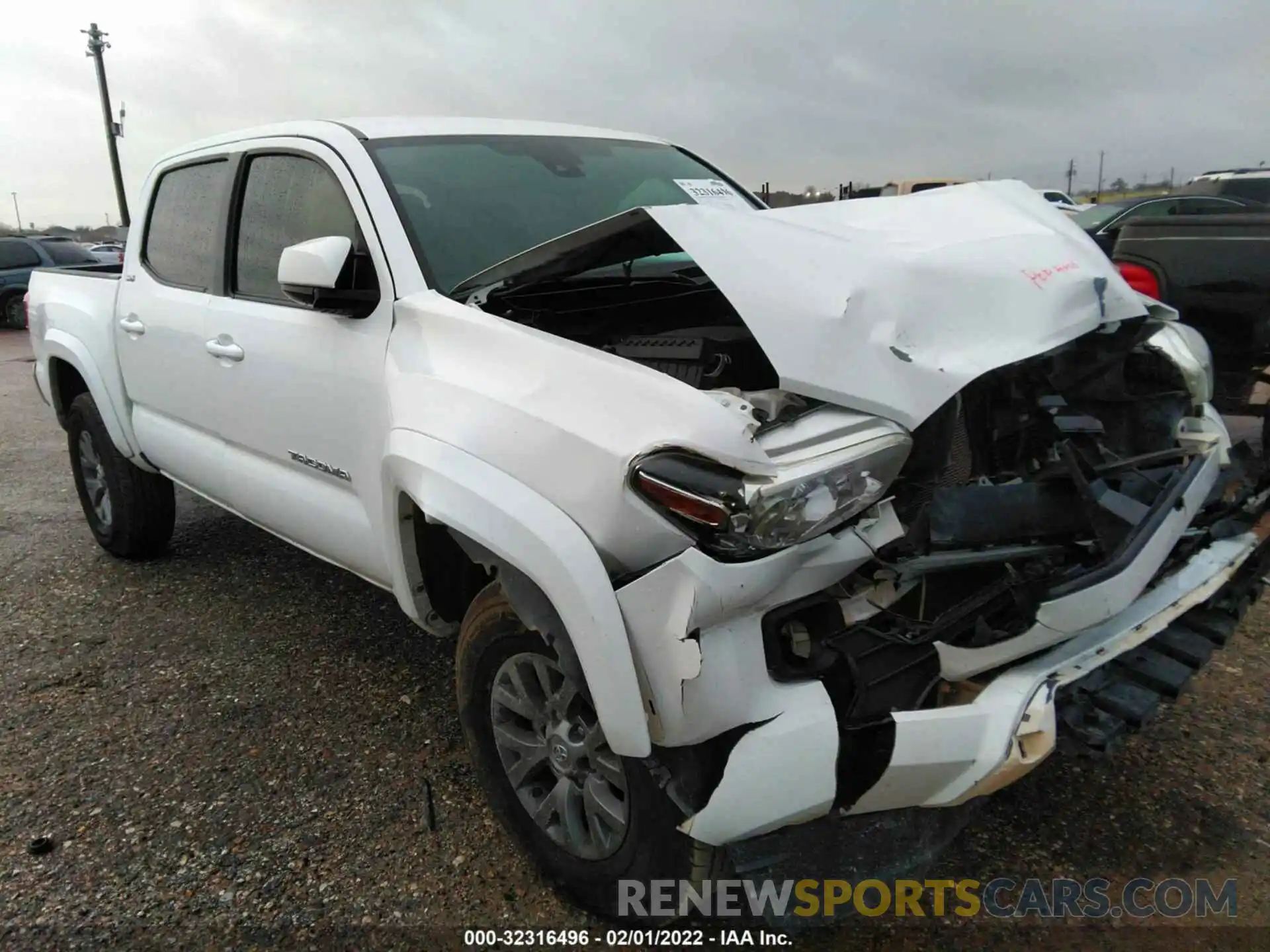 1 Photograph of a damaged car 5TFCZ5AN8KX167159 TOYOTA TACOMA 4WD 2019