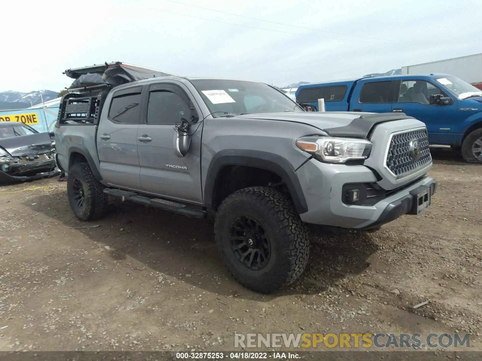 1 Photograph of a damaged car 5TFCZ5AN8KX171454 TOYOTA TACOMA 4WD 2019