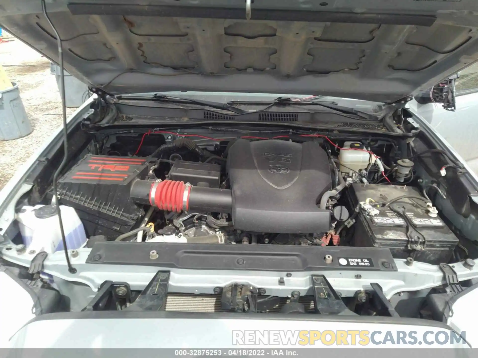 10 Photograph of a damaged car 5TFCZ5AN8KX171454 TOYOTA TACOMA 4WD 2019