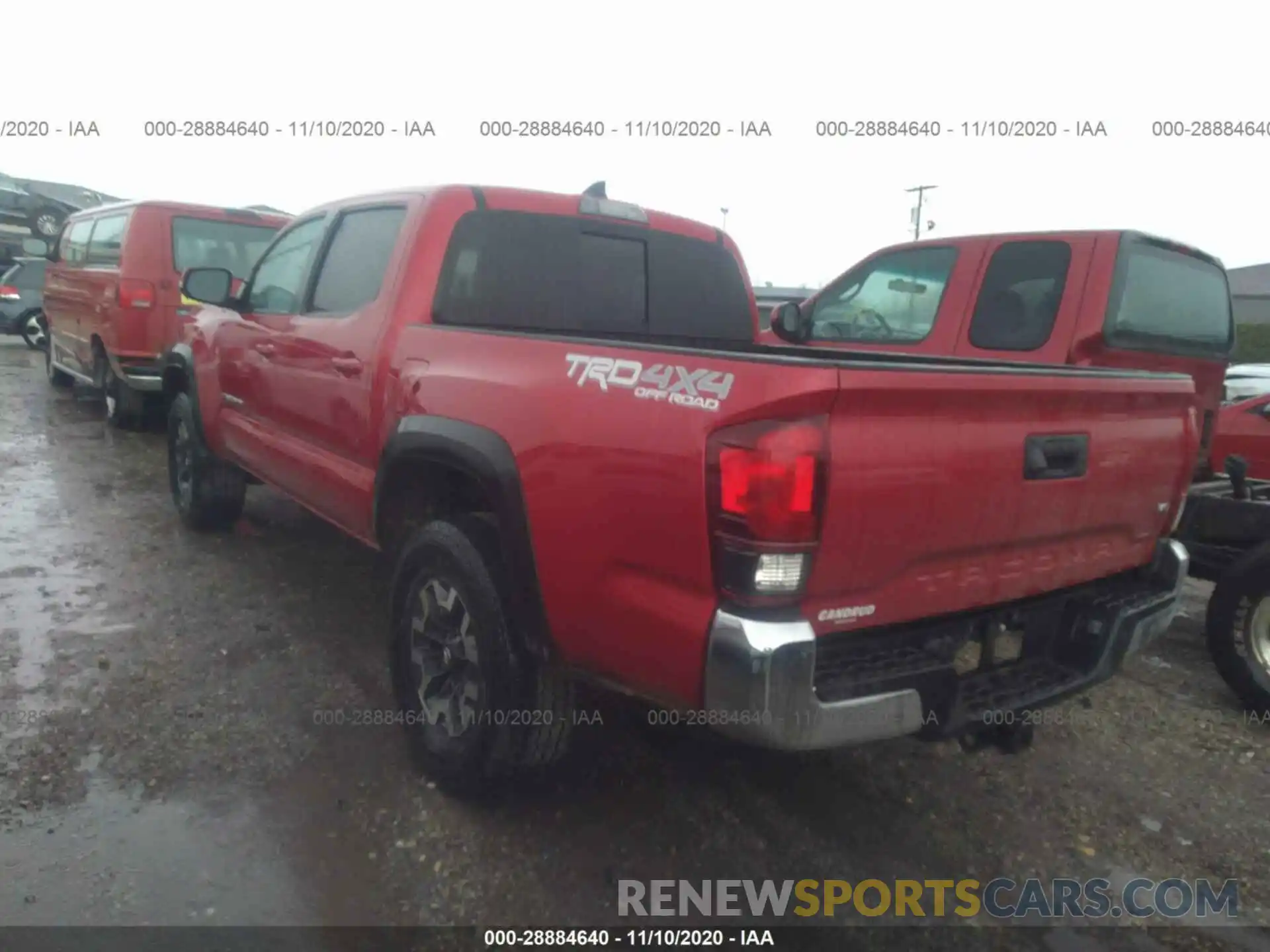 3 Photograph of a damaged car 5TFCZ5AN8KX173740 TOYOTA TACOMA 4WD 2019