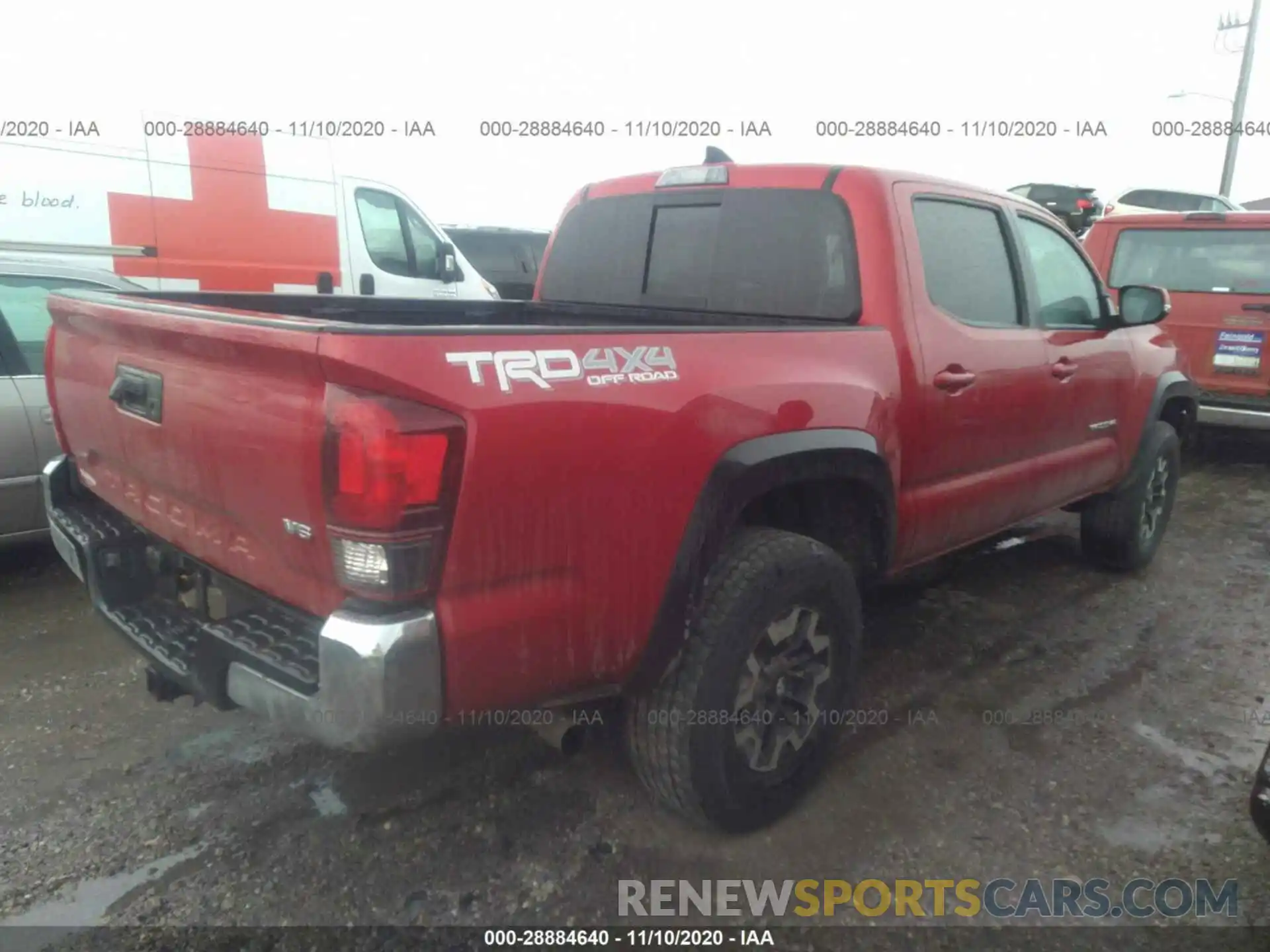 4 Фотография поврежденного автомобиля 5TFCZ5AN8KX173740 TOYOTA TACOMA 4WD 2019