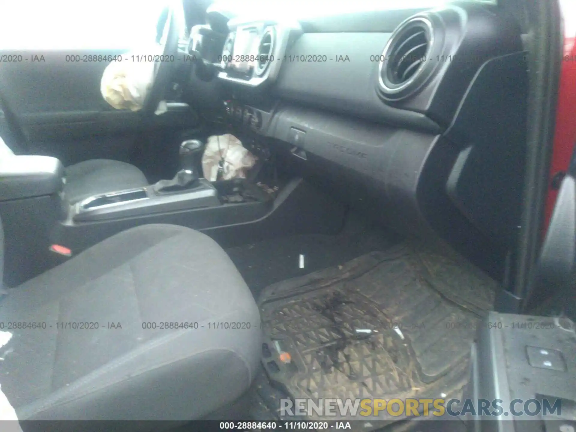 5 Photograph of a damaged car 5TFCZ5AN8KX173740 TOYOTA TACOMA 4WD 2019