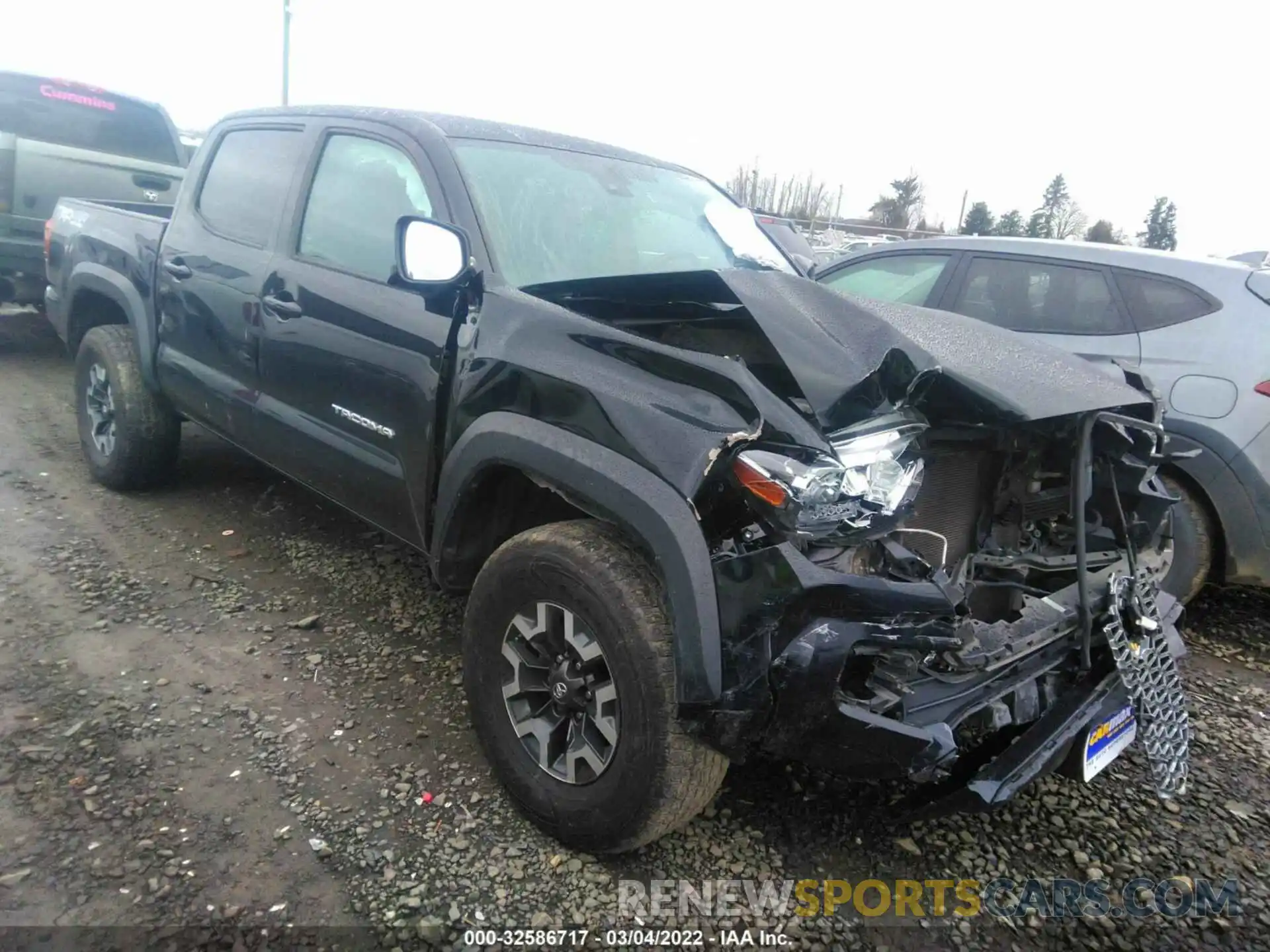 1 Фотография поврежденного автомобиля 5TFCZ5AN8KX176752 TOYOTA TACOMA 4WD 2019