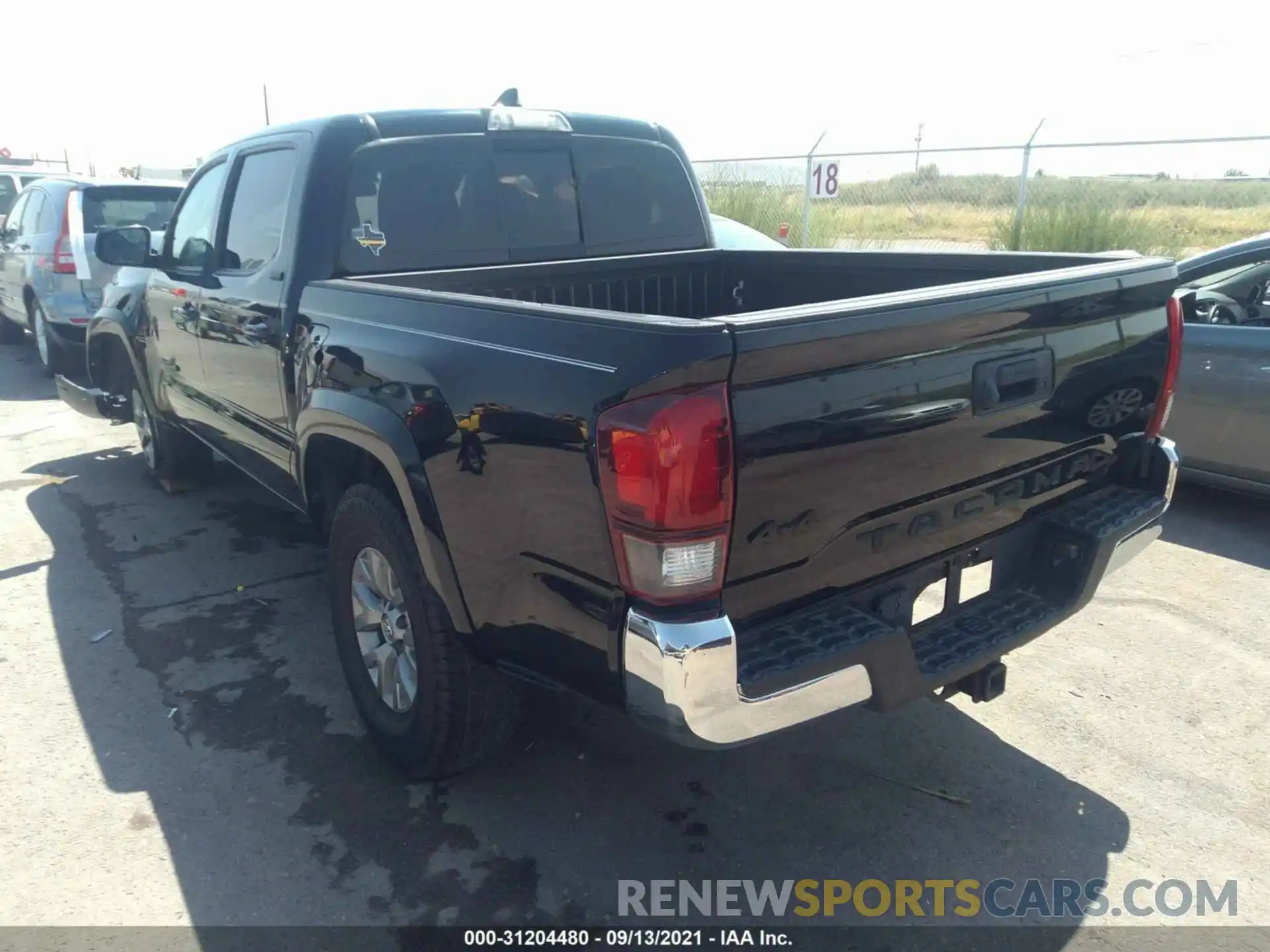 3 Photograph of a damaged car 5TFCZ5AN8KX195527 TOYOTA TACOMA 4WD 2019