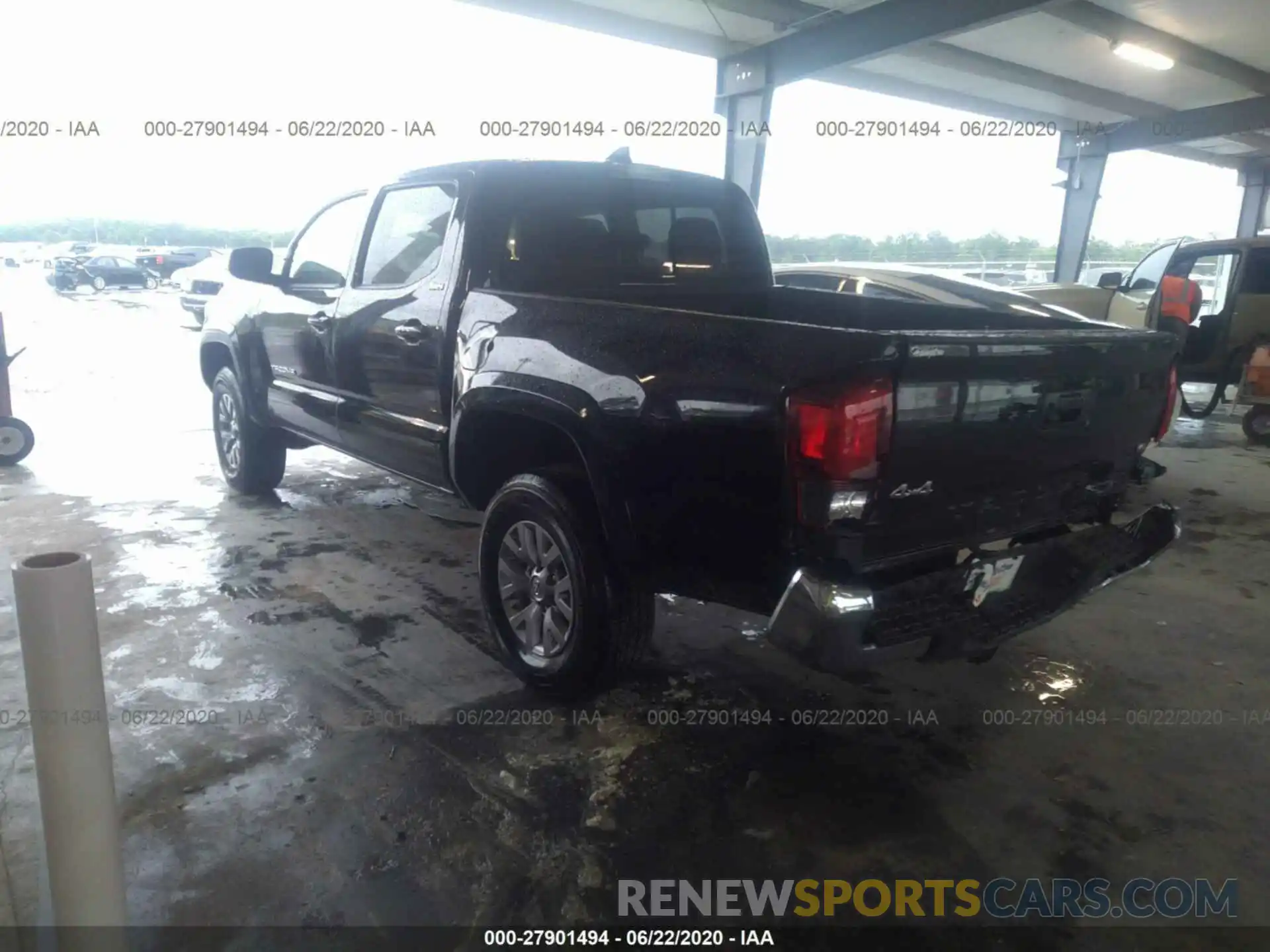 3 Фотография поврежденного автомобиля 5TFCZ5AN8KX209801 TOYOTA TACOMA 4WD 2019