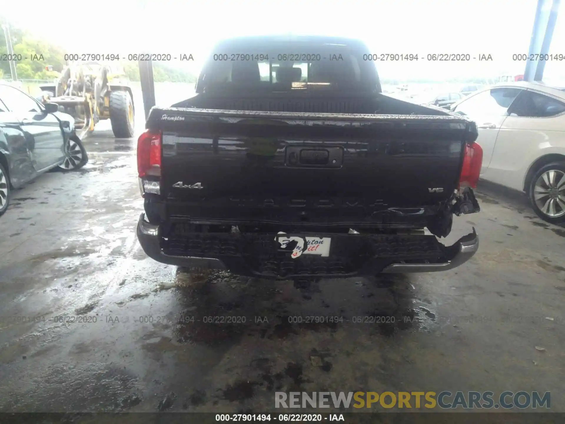 6 Photograph of a damaged car 5TFCZ5AN8KX209801 TOYOTA TACOMA 4WD 2019