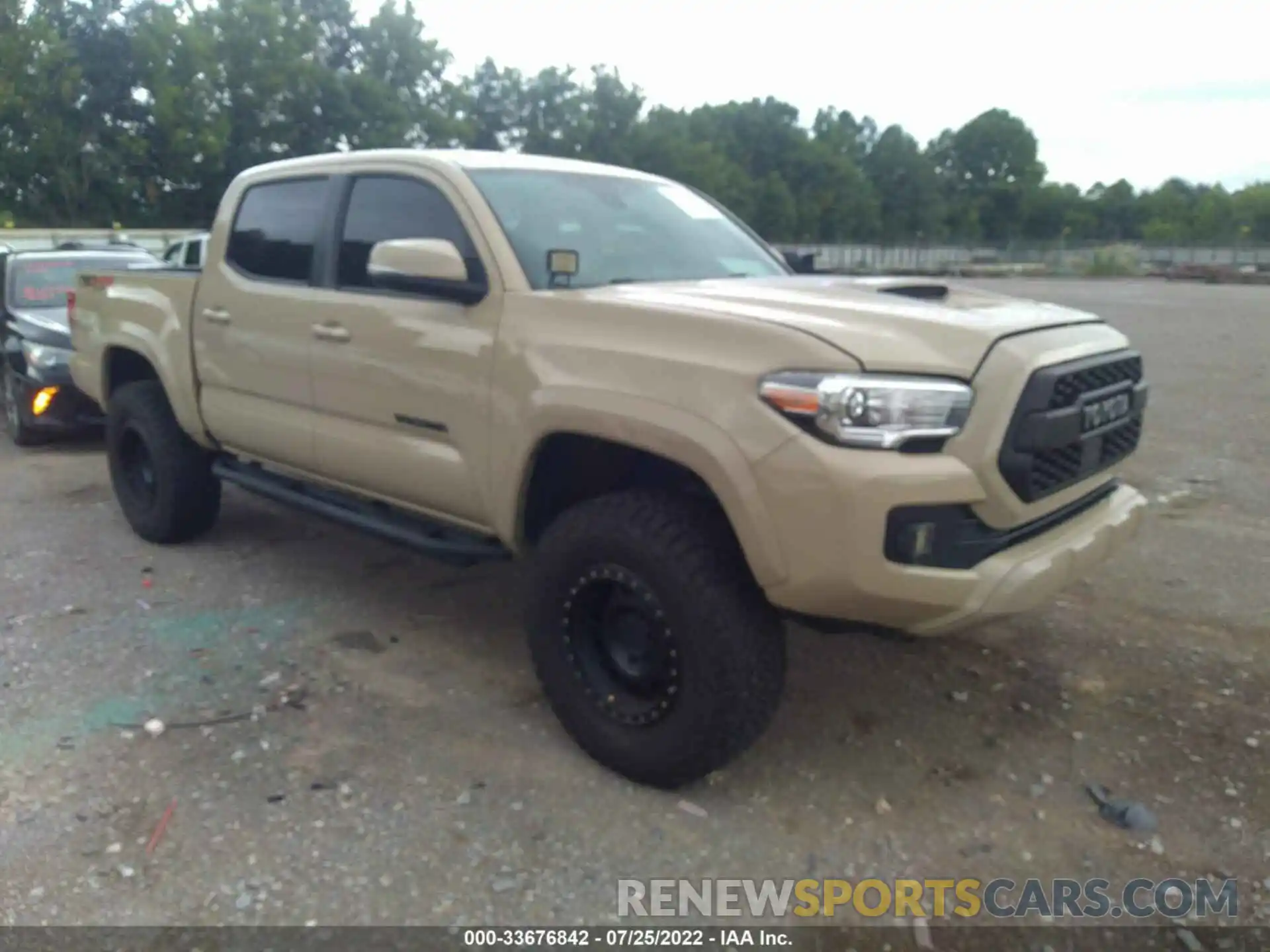 1 Фотография поврежденного автомобиля 5TFCZ5AN9KX174010 TOYOTA TACOMA 4WD 2019