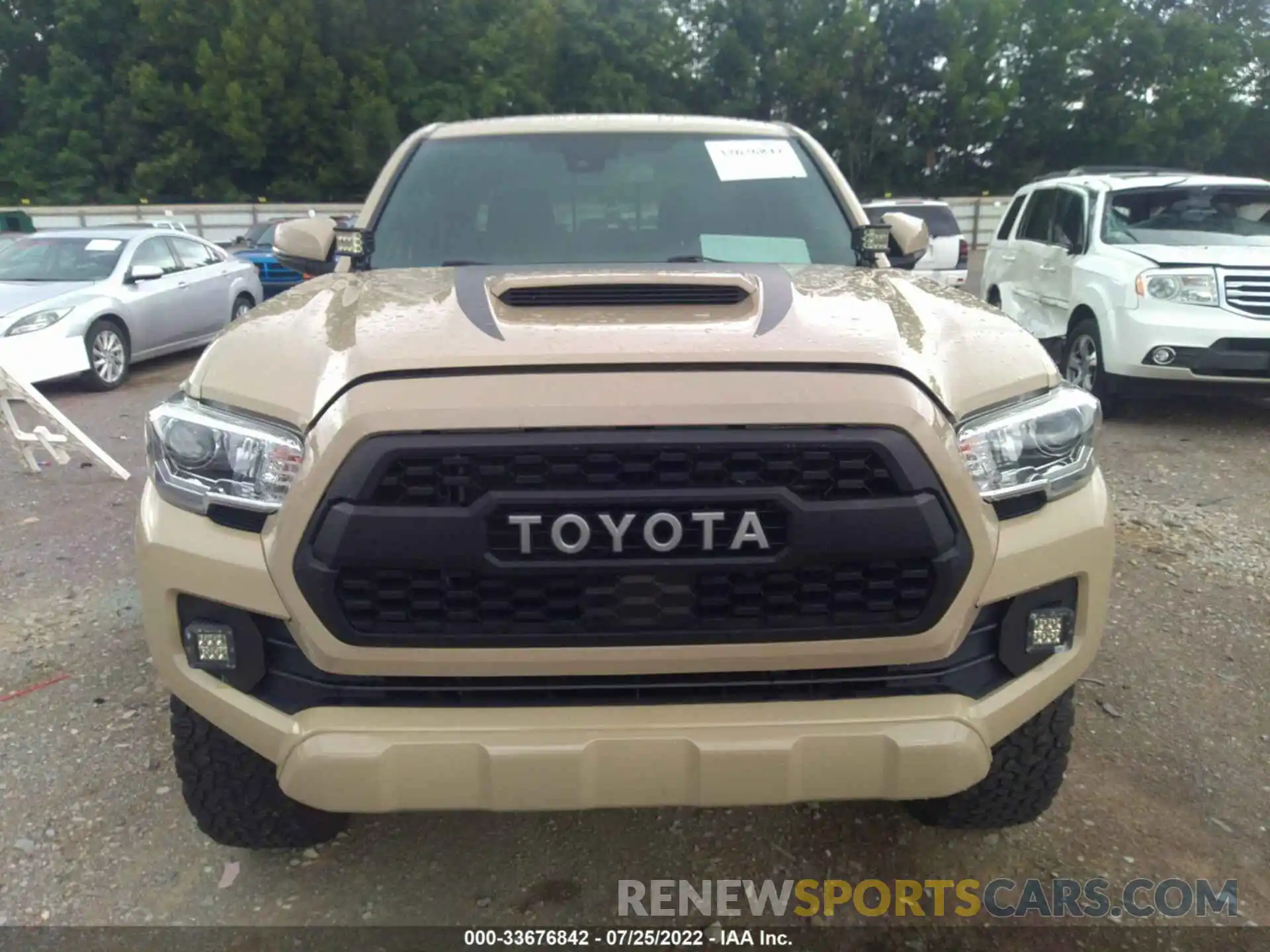 6 Photograph of a damaged car 5TFCZ5AN9KX174010 TOYOTA TACOMA 4WD 2019