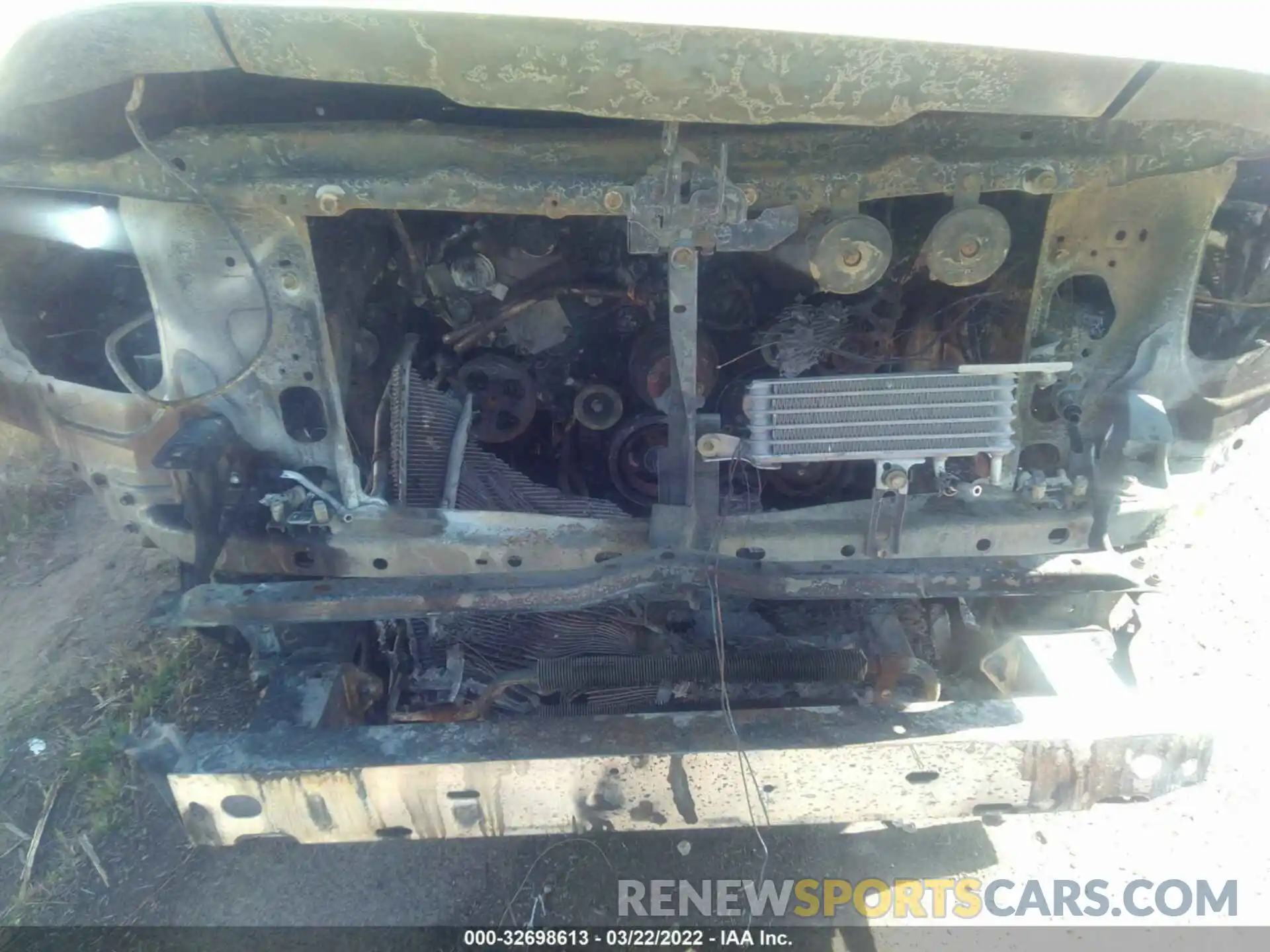 10 Photograph of a damaged car 5TFCZ5AN9KX184987 TOYOTA TACOMA 4WD 2019