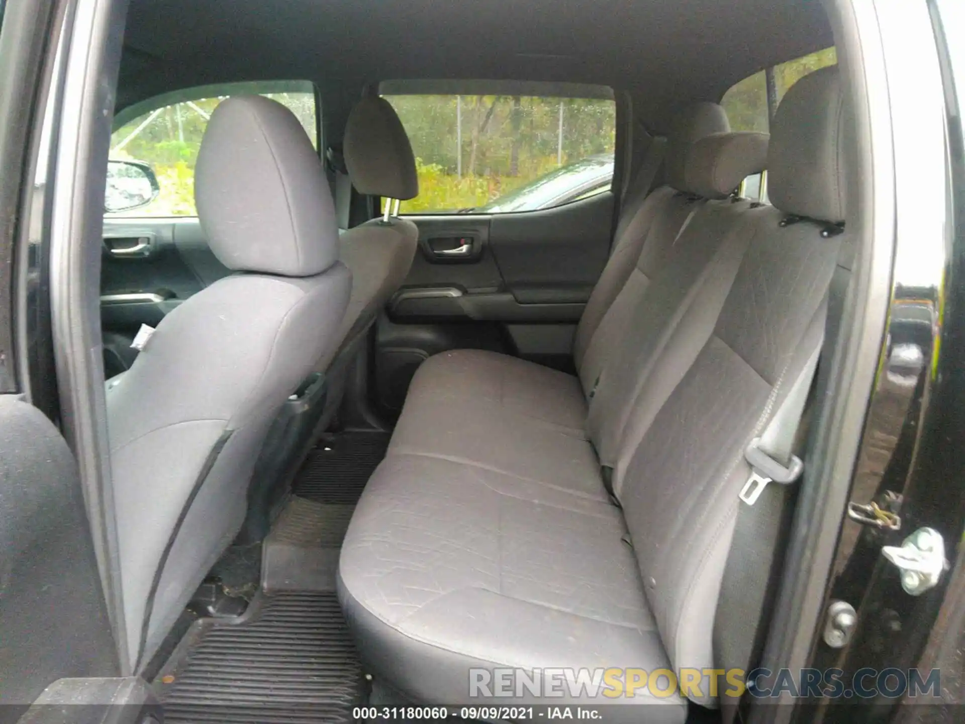 8 Photograph of a damaged car 5TFCZ5AN9KX190045 TOYOTA TACOMA 4WD 2019