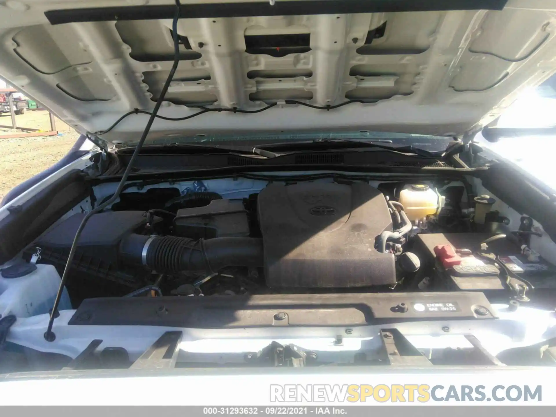 10 Photograph of a damaged car 5TFCZ5AN9KX197397 TOYOTA TACOMA 4WD 2019