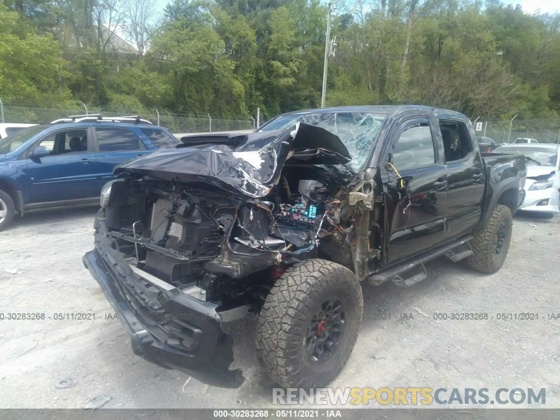 6 Фотография поврежденного автомобиля 5TFCZ5AN9KX209886 TOYOTA TACOMA 4WD 2019