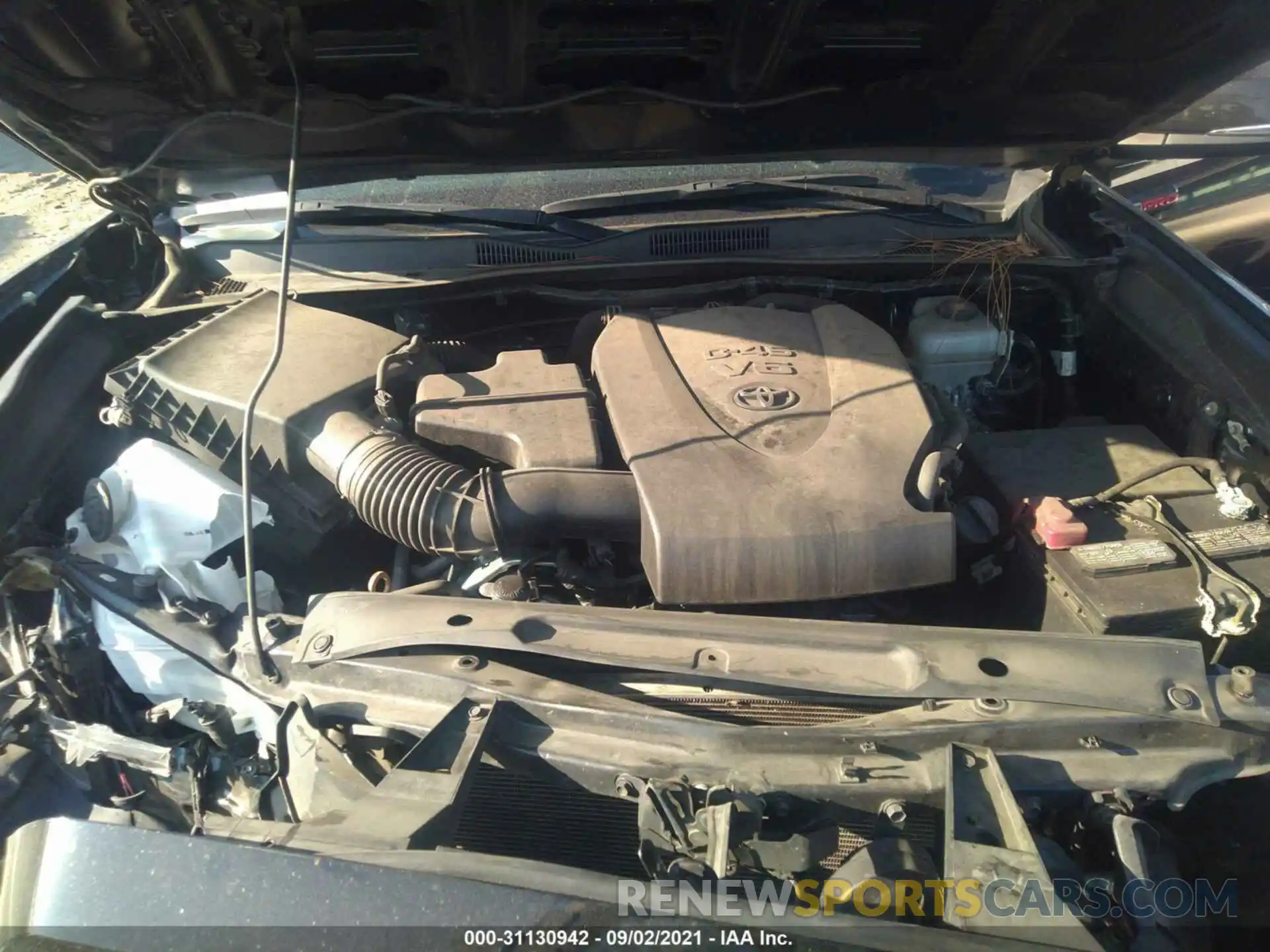 10 Photograph of a damaged car 5TFCZ5AN9KX210942 TOYOTA TACOMA 4WD 2019