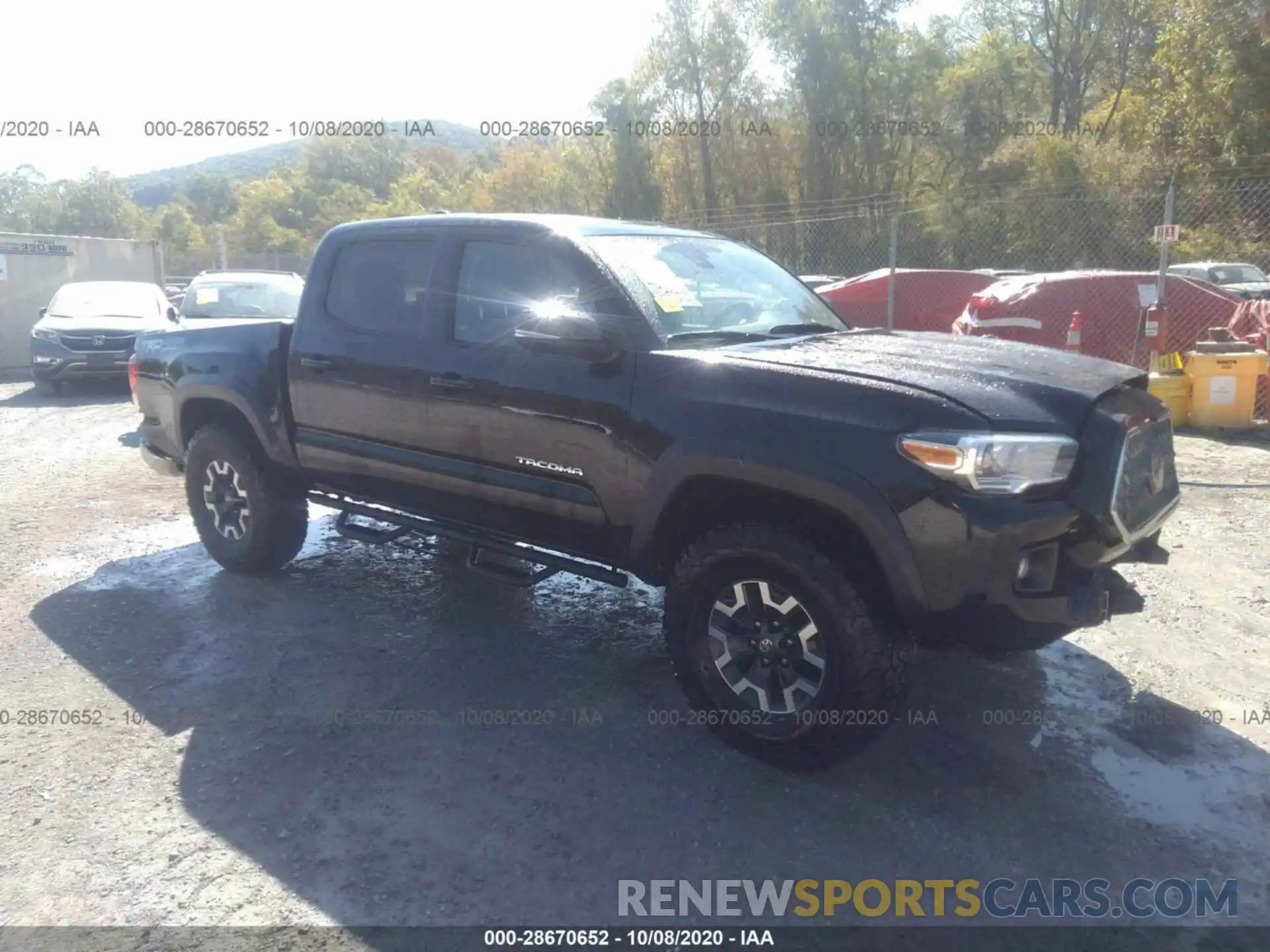 1 Photograph of a damaged car 5TFCZ5ANXKX168037 TOYOTA TACOMA 4WD 2019